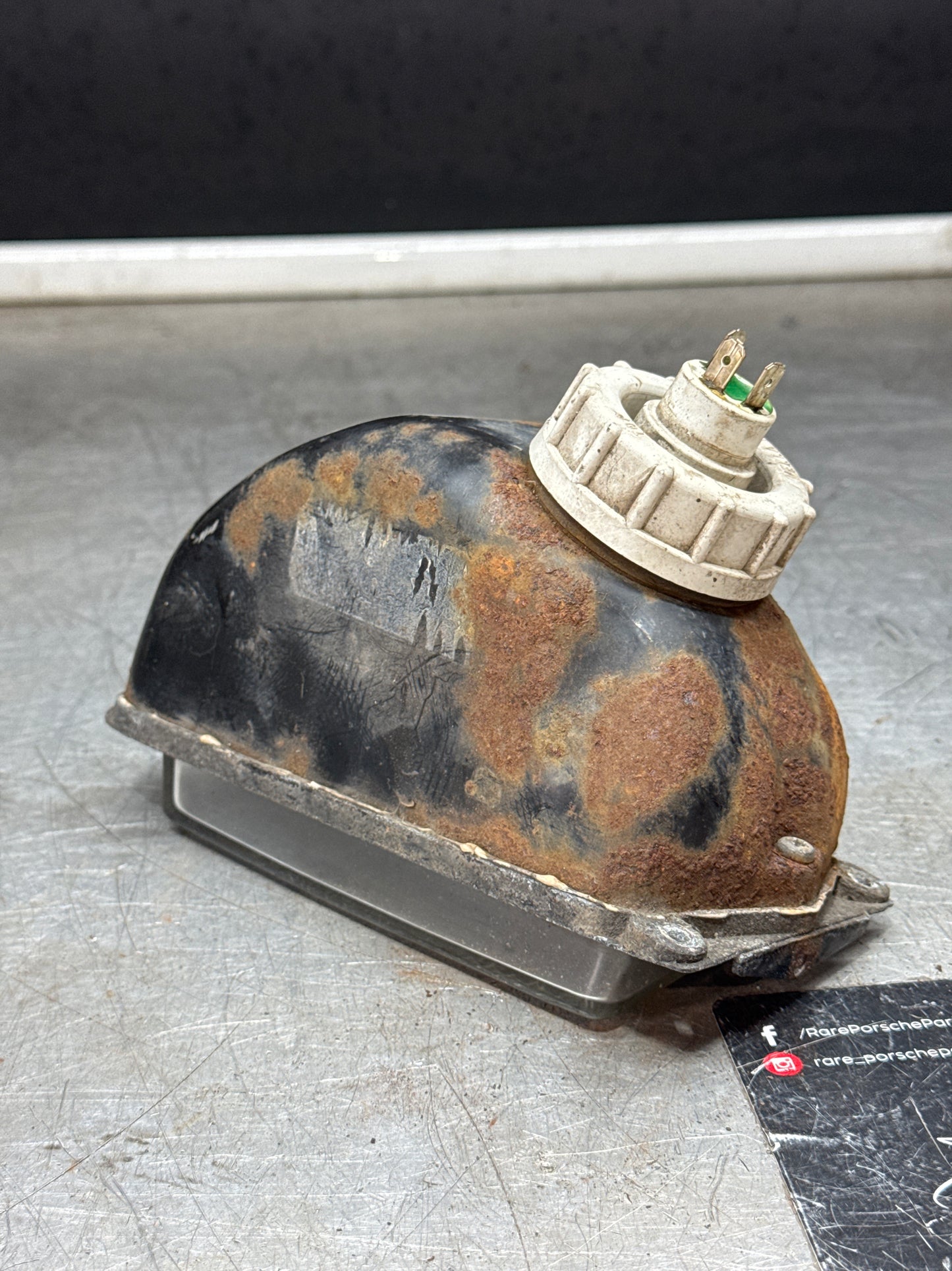 Porsche 924 Front left driving light, Used 477941751D