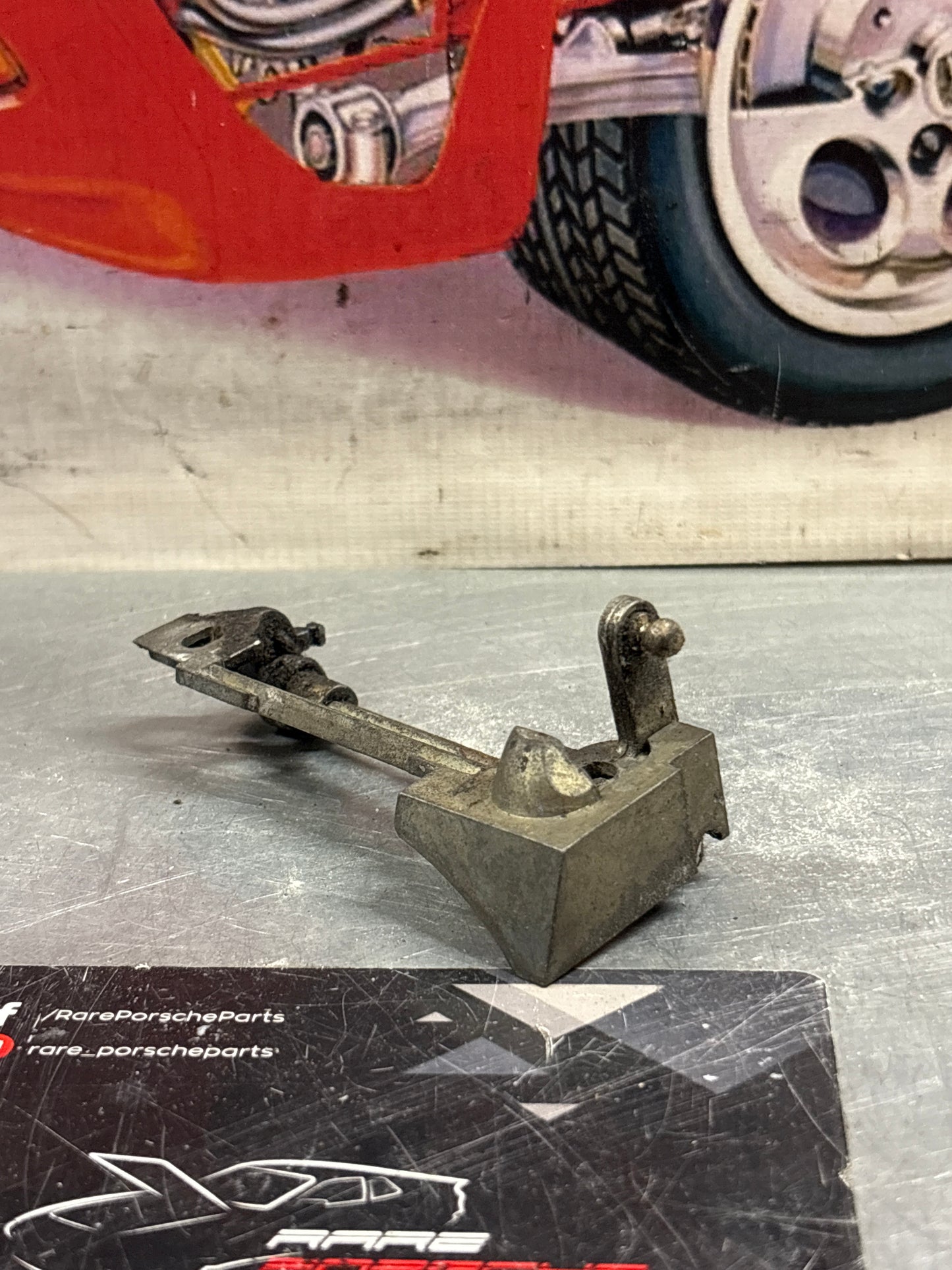 Porsche 928 black door handle assembly used, right 92853706404