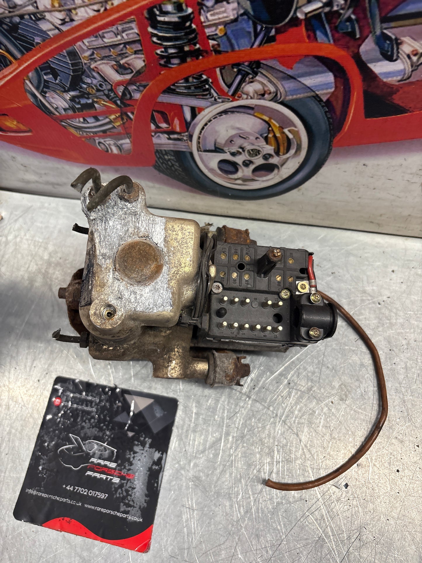 Porsche 944 Turbo Bosch ABS pump, used 0265200038 / 95135511301