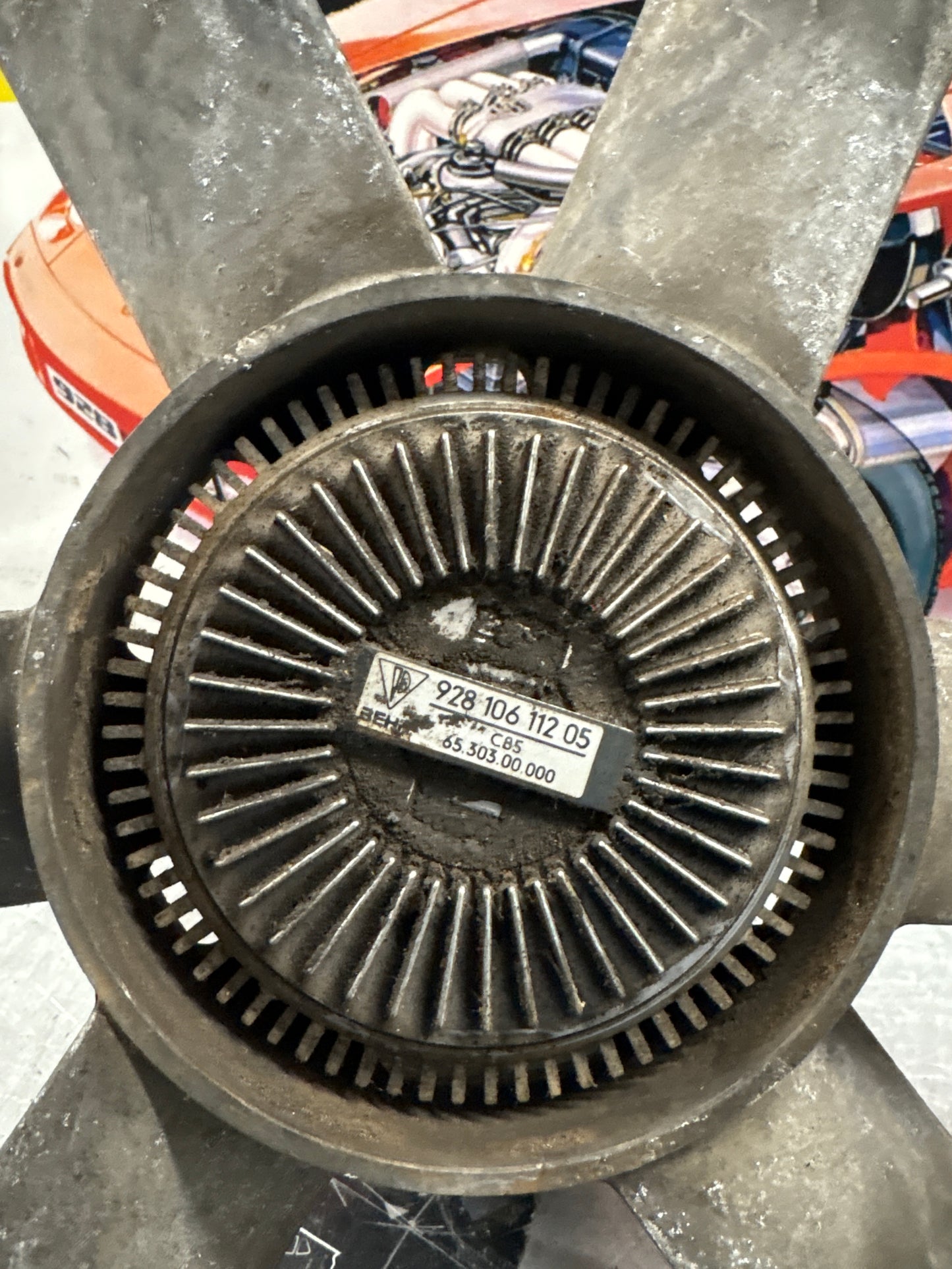 Porsche 928 Engine cooling viscous fan with bracket used 92810613701, 9281061101R