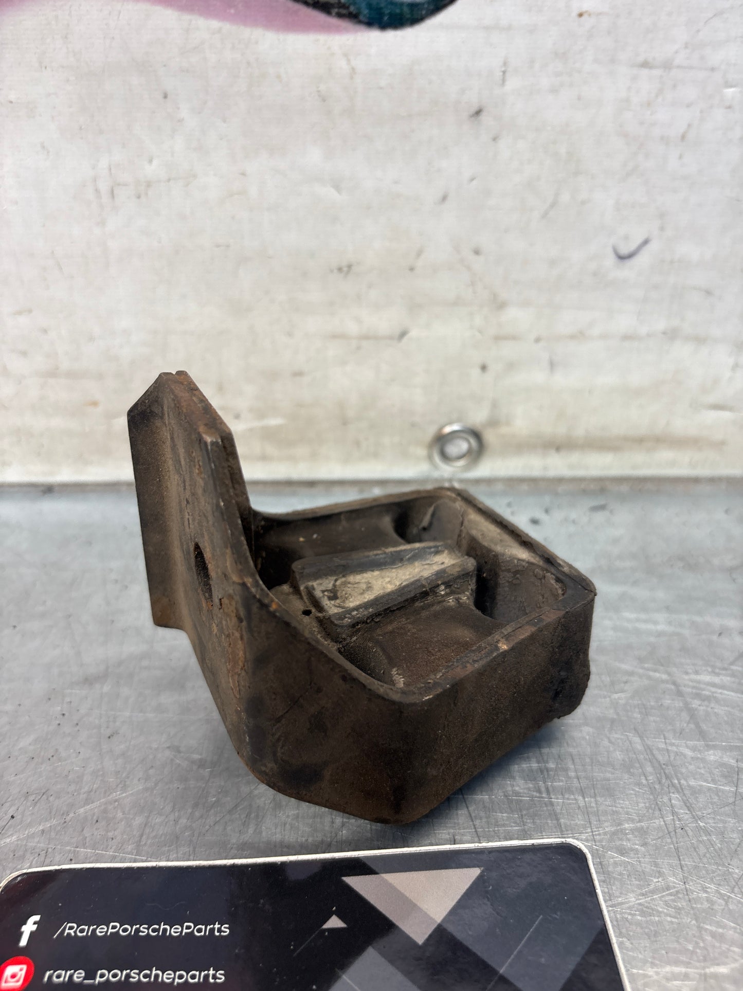 Porsche 924/944 gearbox mount, used 477399153J