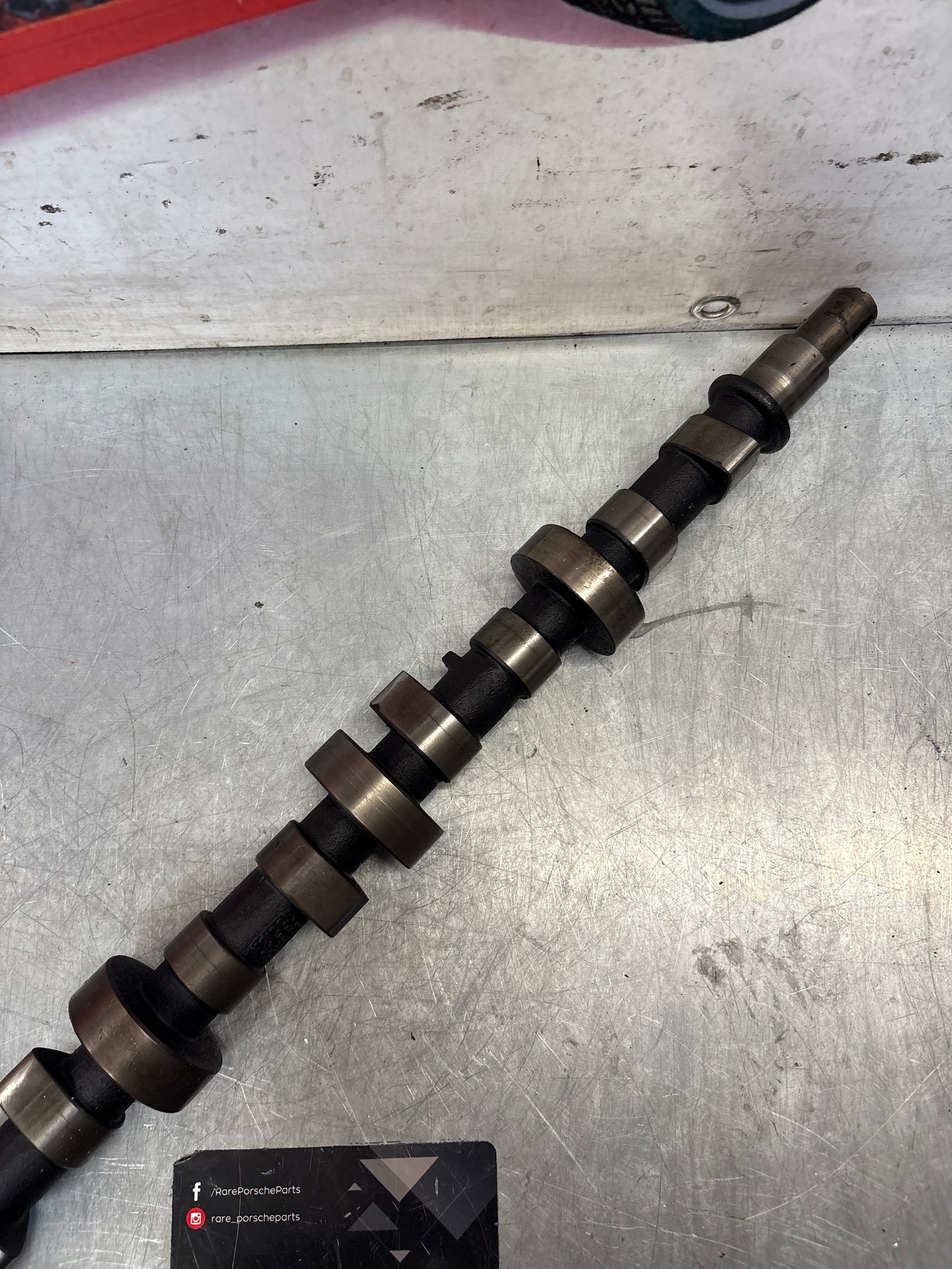 Porsche 928 cam shaft, used, for spares or repair 9281051553R