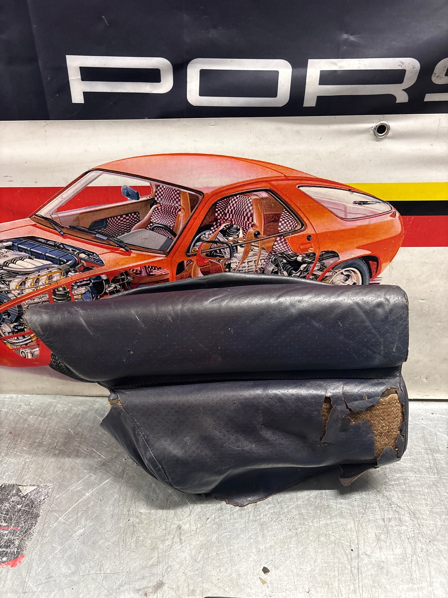 Porsche 928 rear left seat cushion, blue, leather, used 92852205951