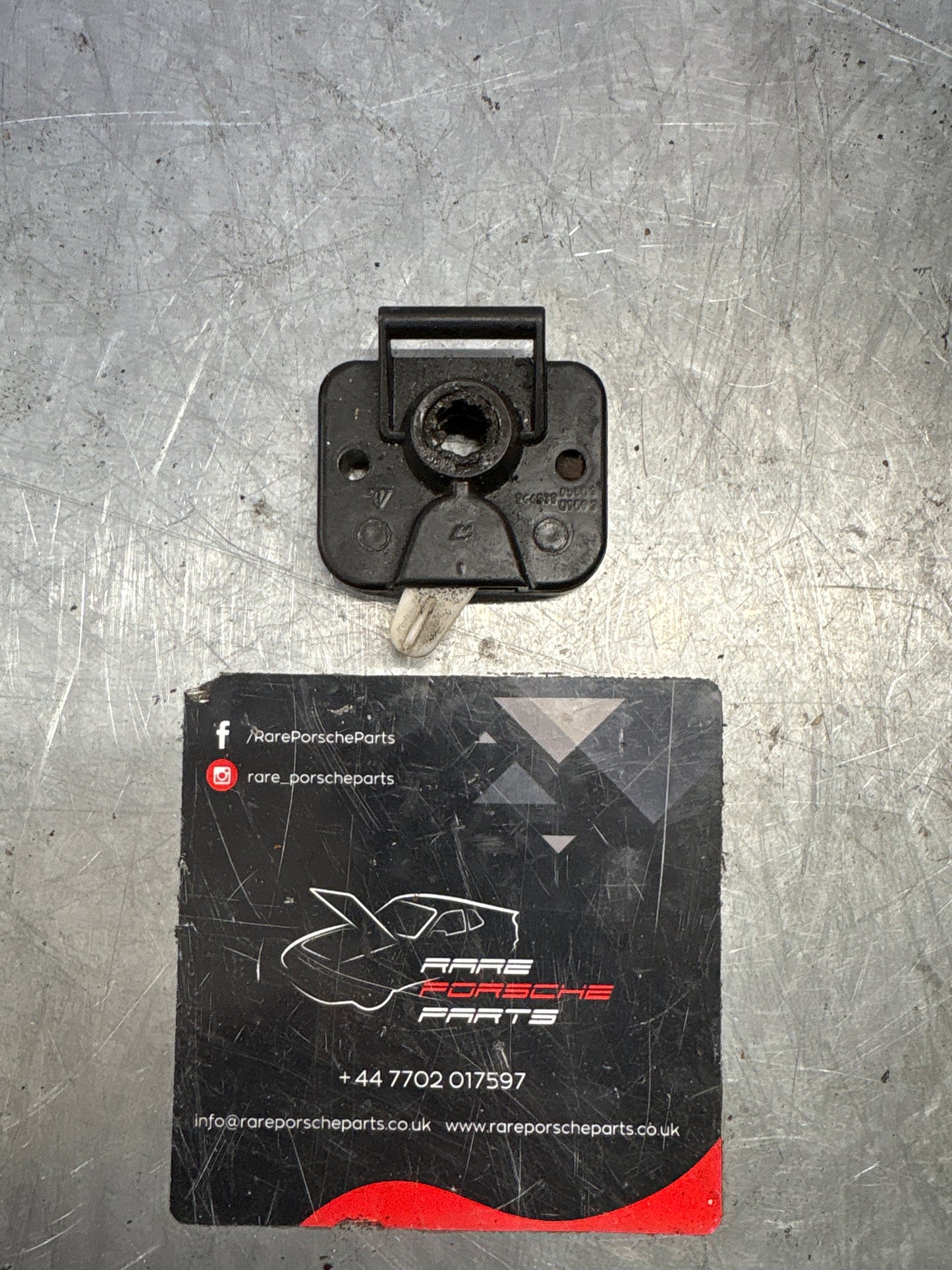 Porsche late 924 944 Boot From 85.5 Tailgate hatch lock from right 94453805603 used