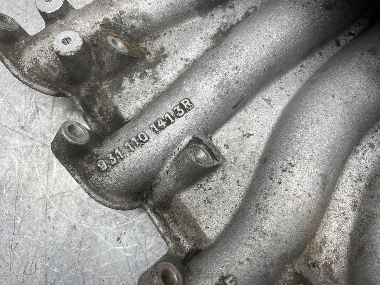 Porsche 924 turbo S1 inlet Intake manifold. 9311101413R used