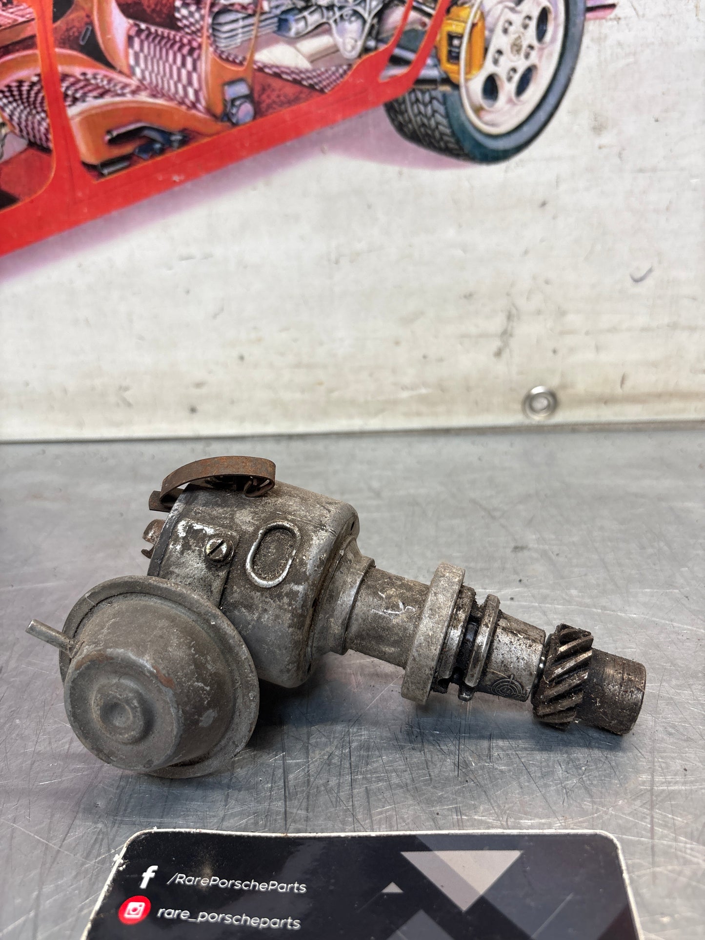 Porsche 924 ignition distributor, used 0231170202 / 047905205B