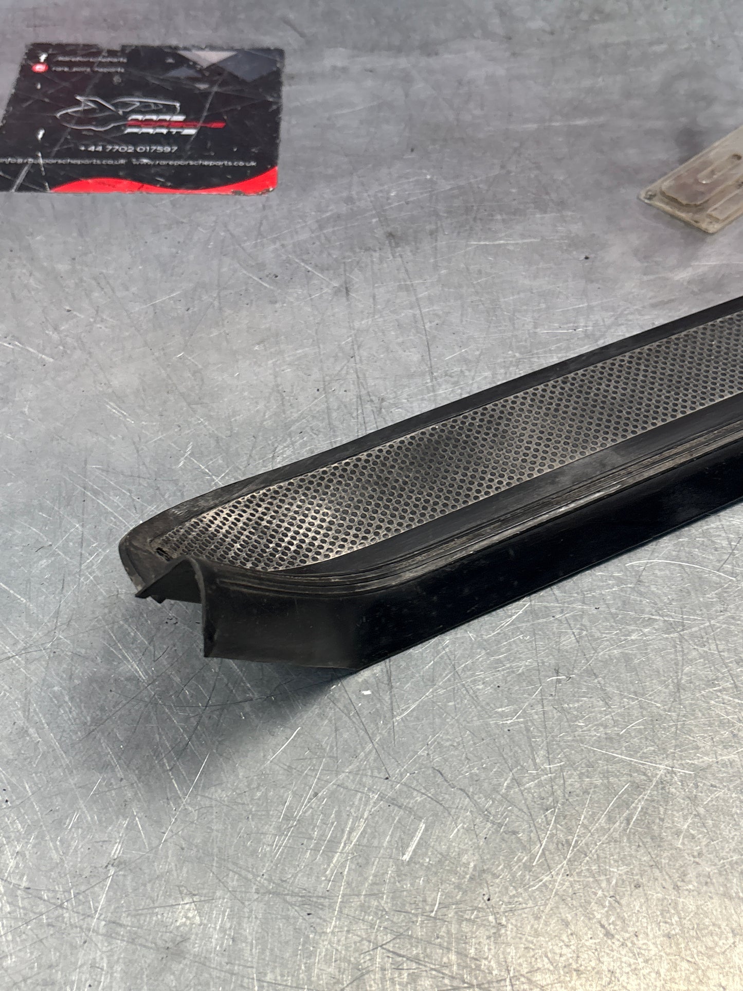 Porsche 928 scuff plate, door sill trim, left, N/S 92855105502 used