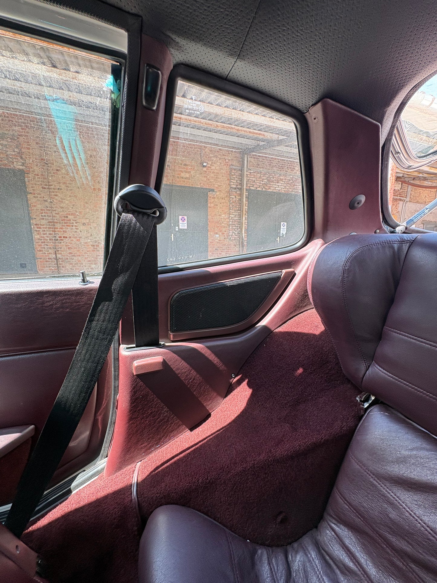 Porsche 944 Turbo/S2 complete Burgundy Interior with Recaro Sport seats, LHD
