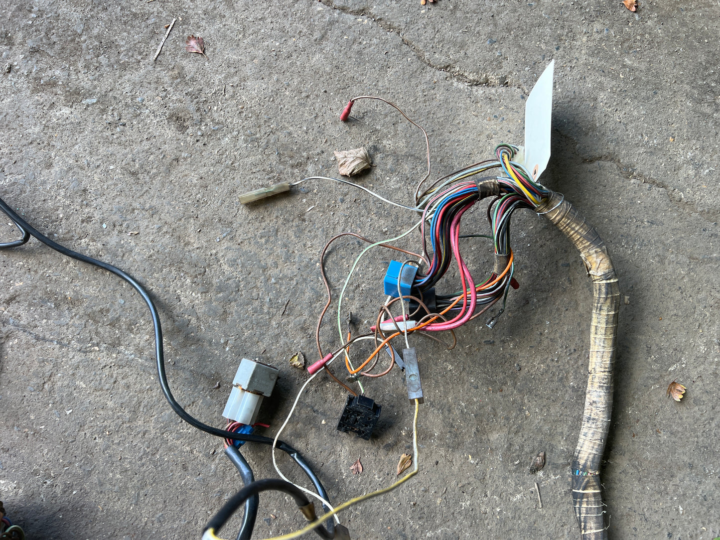 Porsche 924 944 1981 interior wiring loom, manual front (dash) section, used 478971050