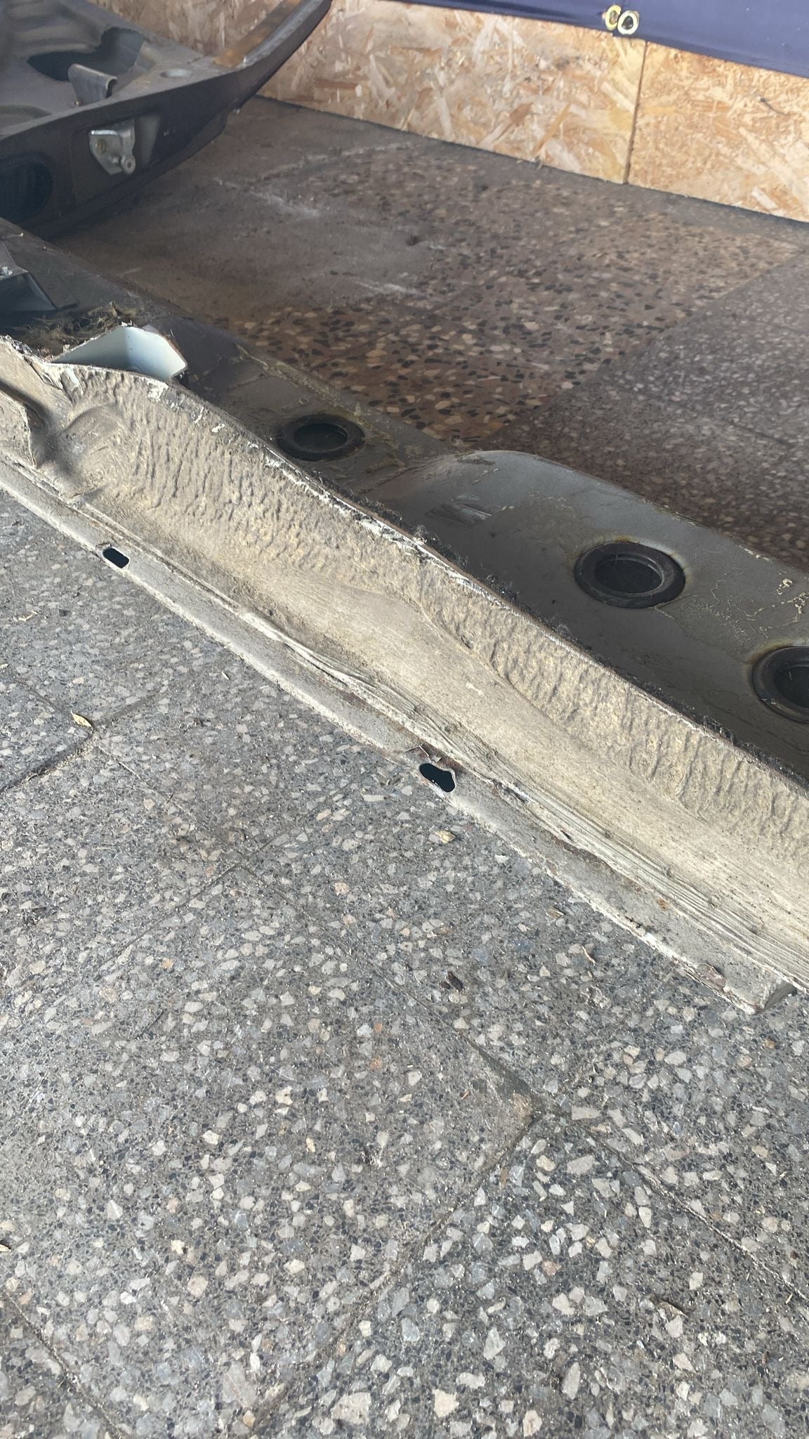 Porsche 944 left side cut, rear fender with sill 94450390303, 94450361102