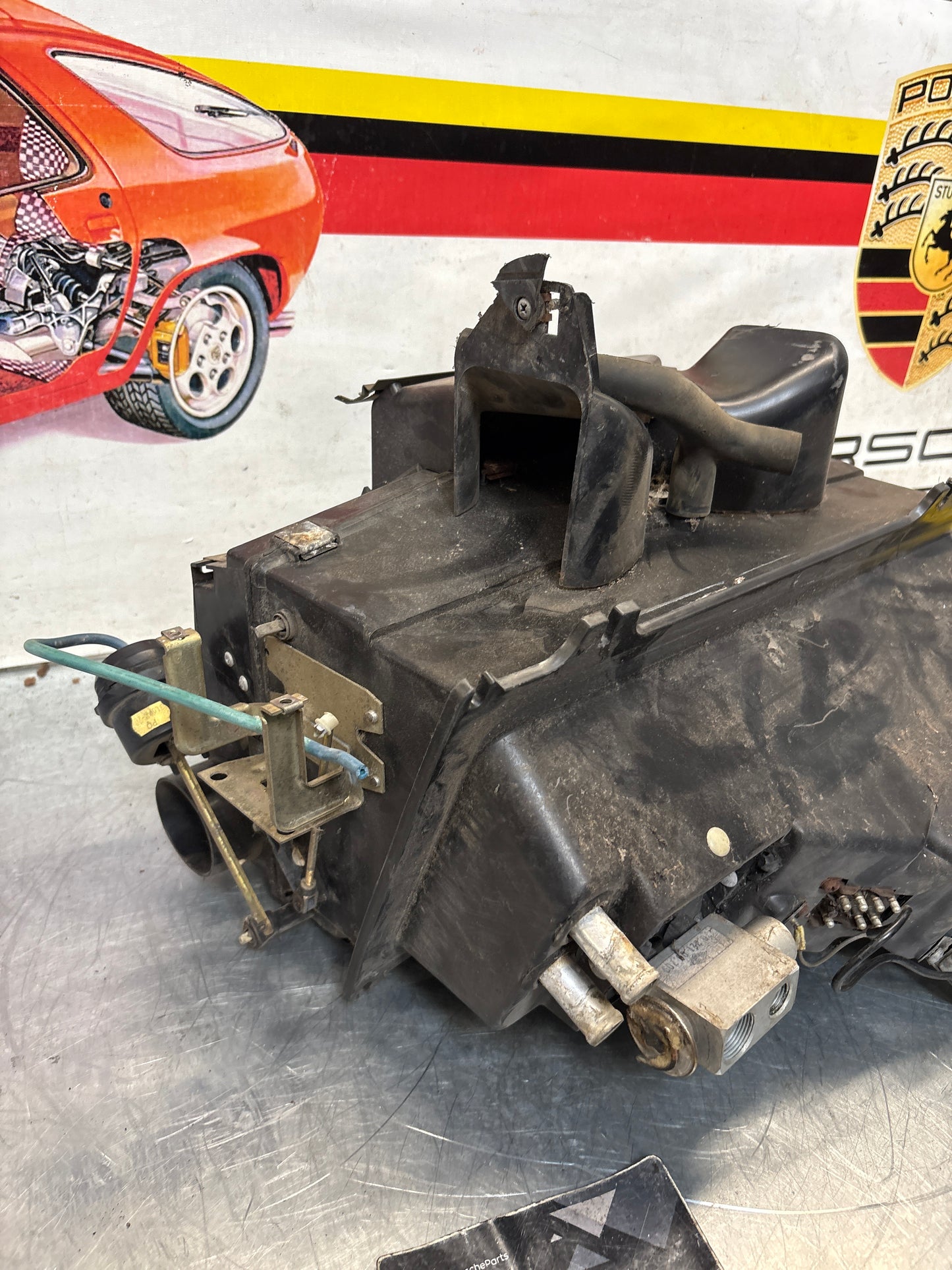 Porsche 928 heater box, LHD, 92857303604, used