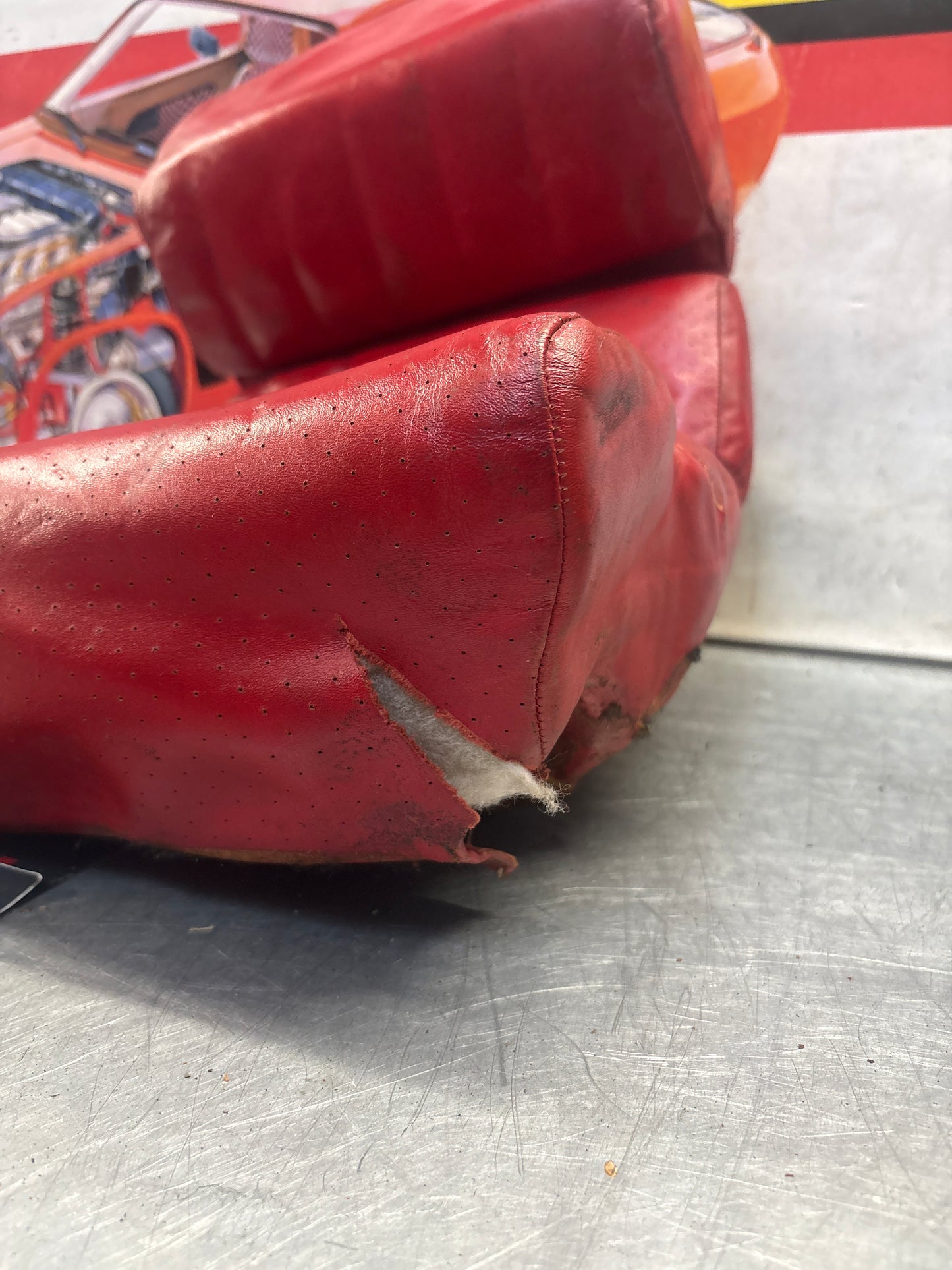 Porsche 928 rear right seat and center + upper cushion, used, can-can red 92852206051 / 92852208851 / 92852204650