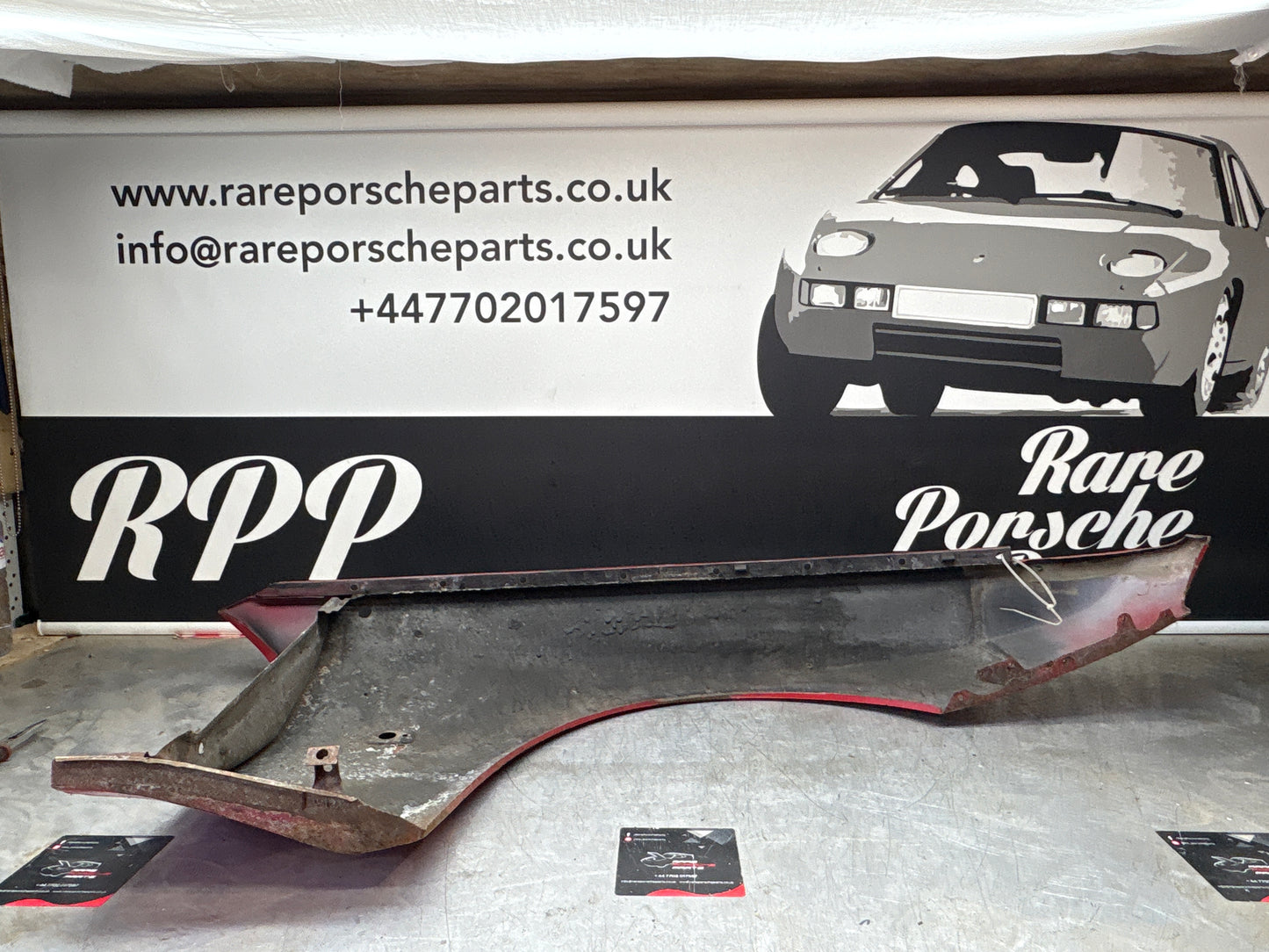 Porsche 944 early left front wing, please see photos, used