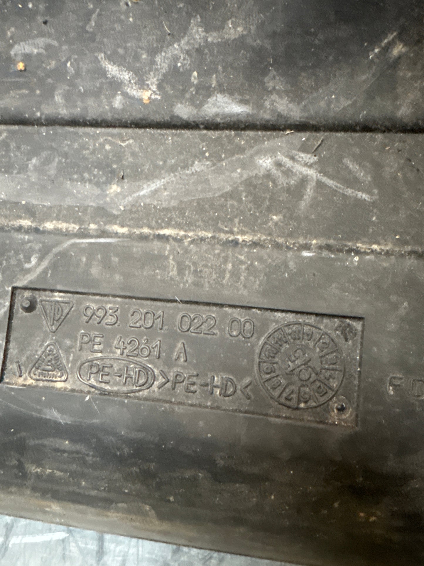 Porsche 911 993 964 RHD fuel tank, used 99320102200