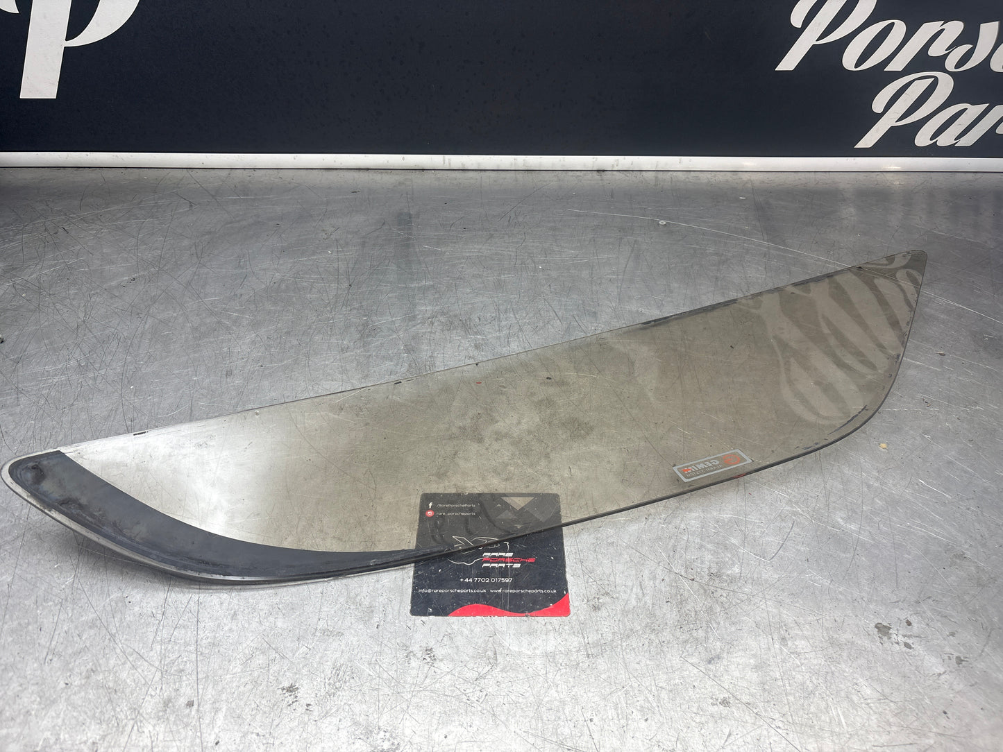 Porsche 928 S rear quarter side glass, brown left, 92854310308 used