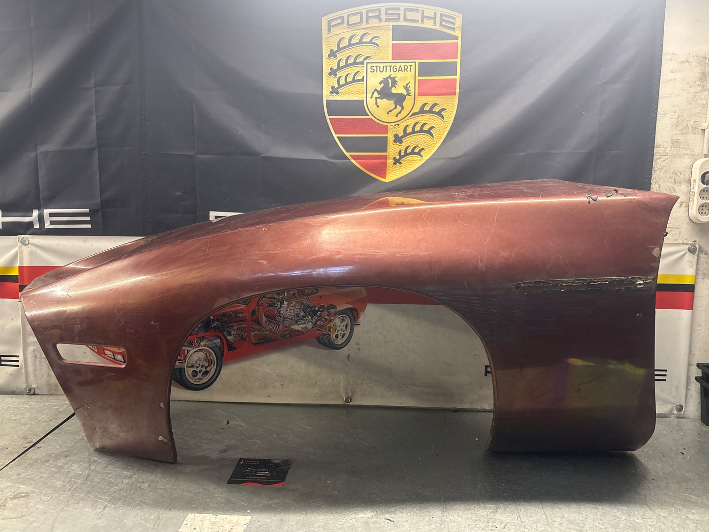 Porsche 928 -87 front left wing, 92850301103 used