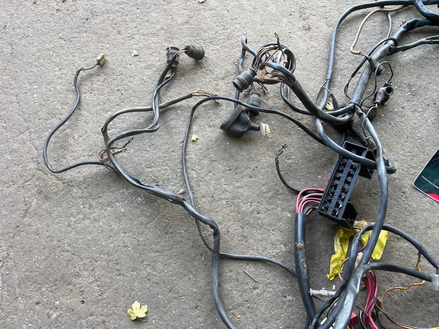 Porsche 924 Turbo S2 1981 engine bay wiring loom 478971071BB