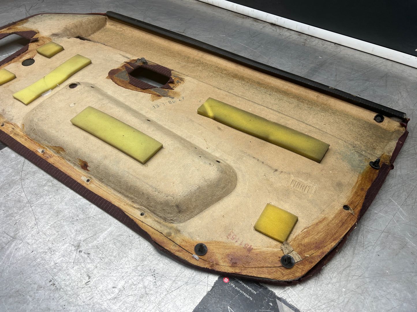 Porsche 944 left burgundy pinstripe door card for late cars from 85.5 944555017