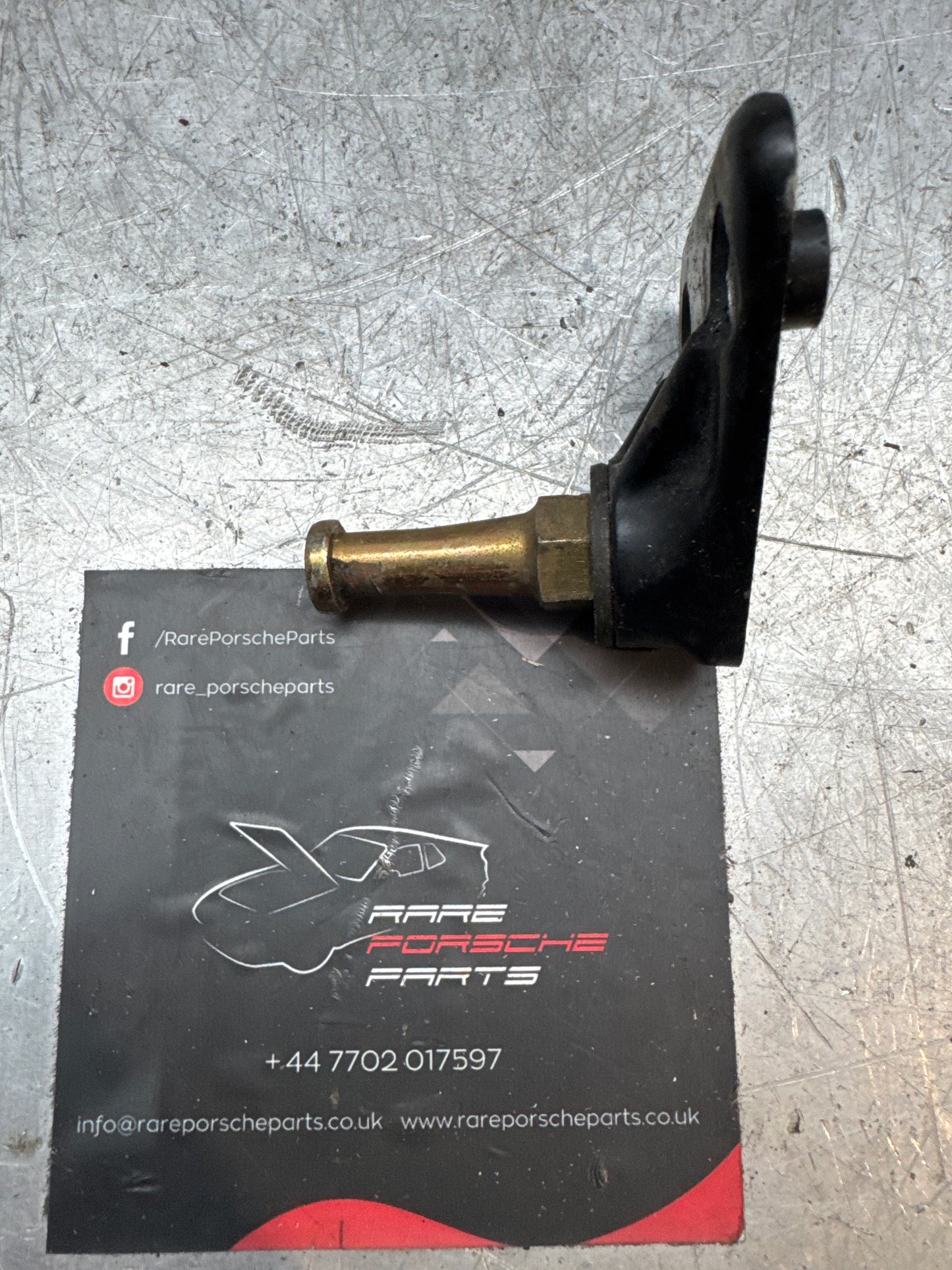 Porsche 944 locking lug 94452234000 used right