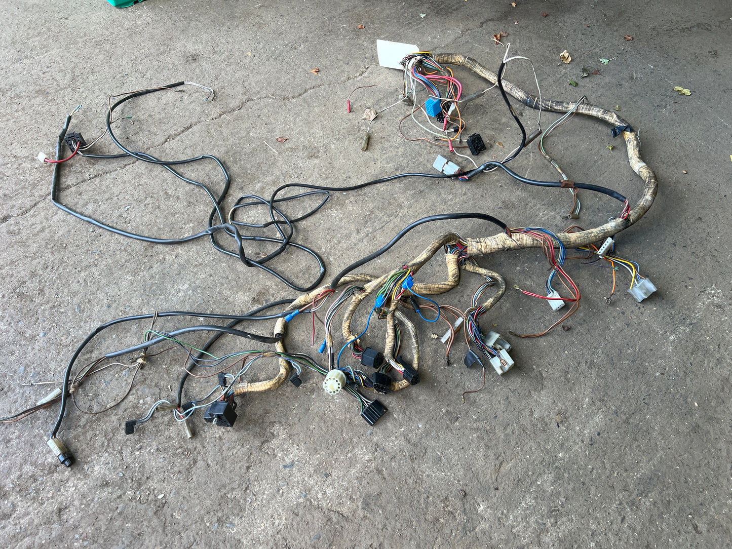 Porsche 924 944 1981 interior wiring loom, manual front (dash) section, used 478971050