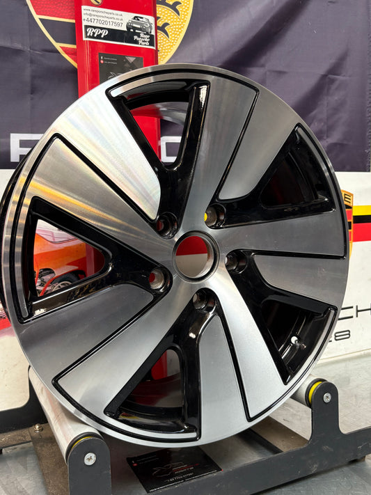 Porsche Taycan 8,0Jx19” ET50 alloy wheel, 9J1601025BL, very nice condition, used