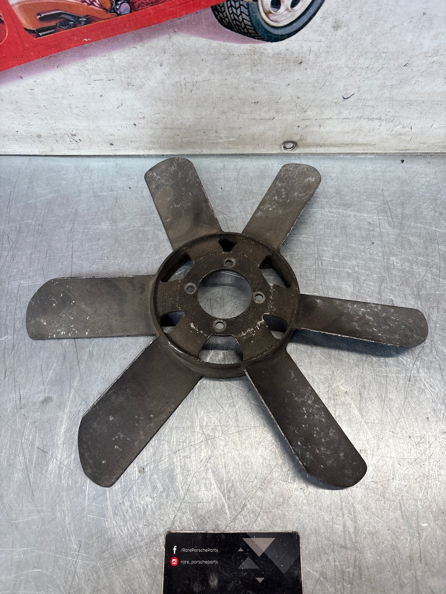 Porsche 928 early Engine cooling fan used 92810613701 / 1082051006