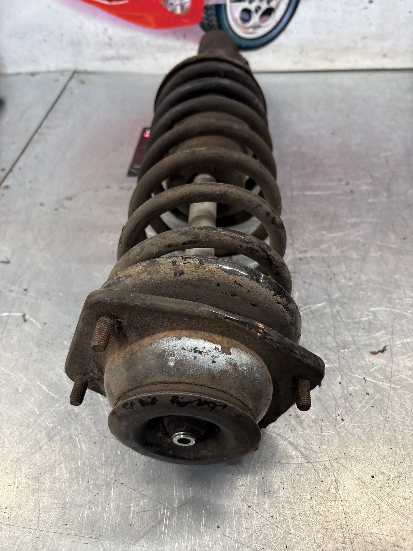 Porsche 924 Front shock absorber, used 477412031E