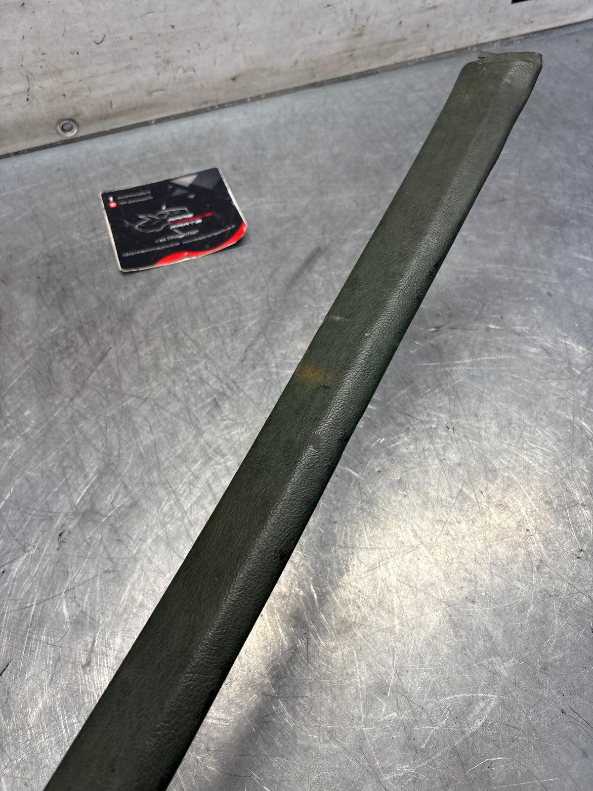 Porsche 928 tailgate trim, right, off side, green, 92855503802, used