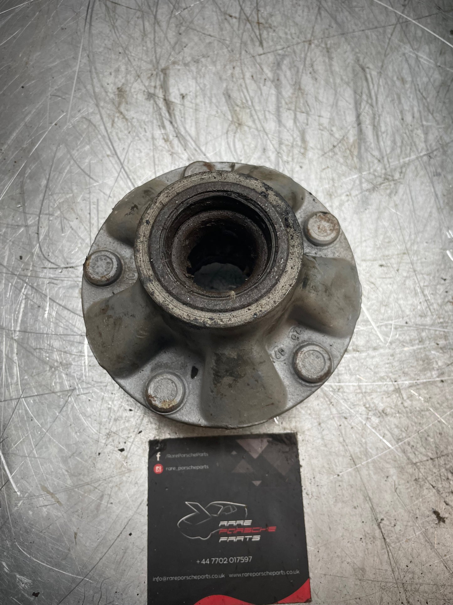 Porsche 944 without ABS front hub S2 Turbo 9513416053R, used