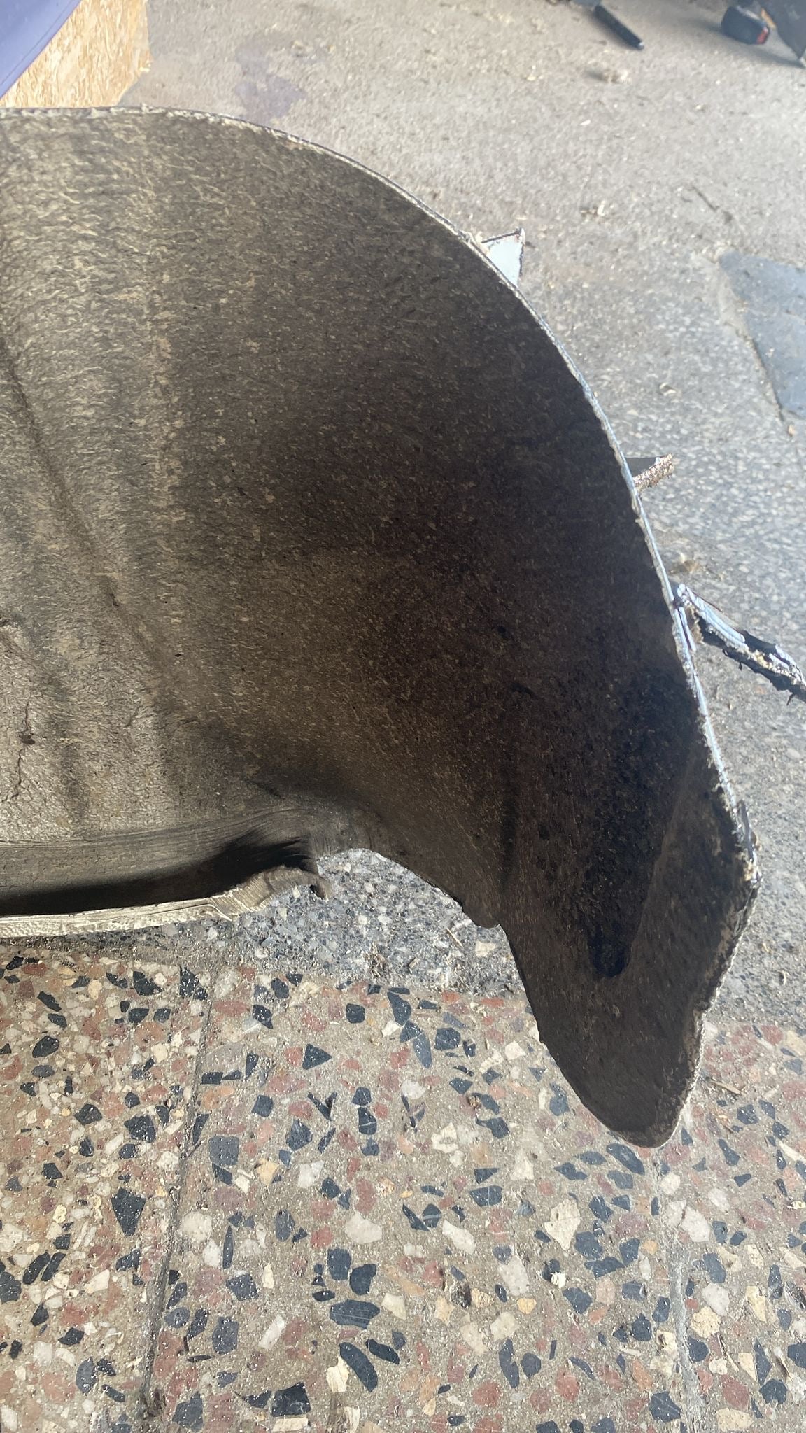 Porsche 944 Right rear fender cut, rear corner 94450390403