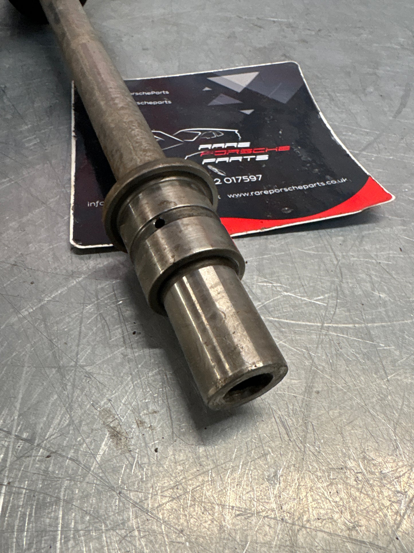 Porsche 944 balance shaft, used 94410220107 / 94410292300 / 94410202301