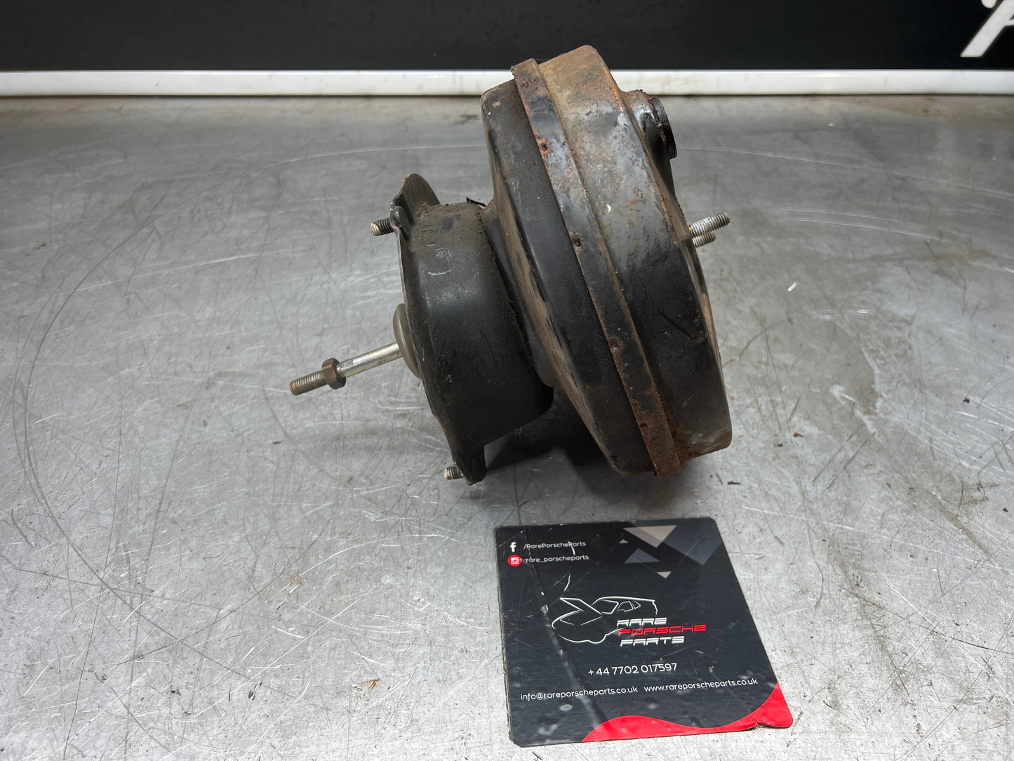 Porsche 944 brake booster, used 94435502502