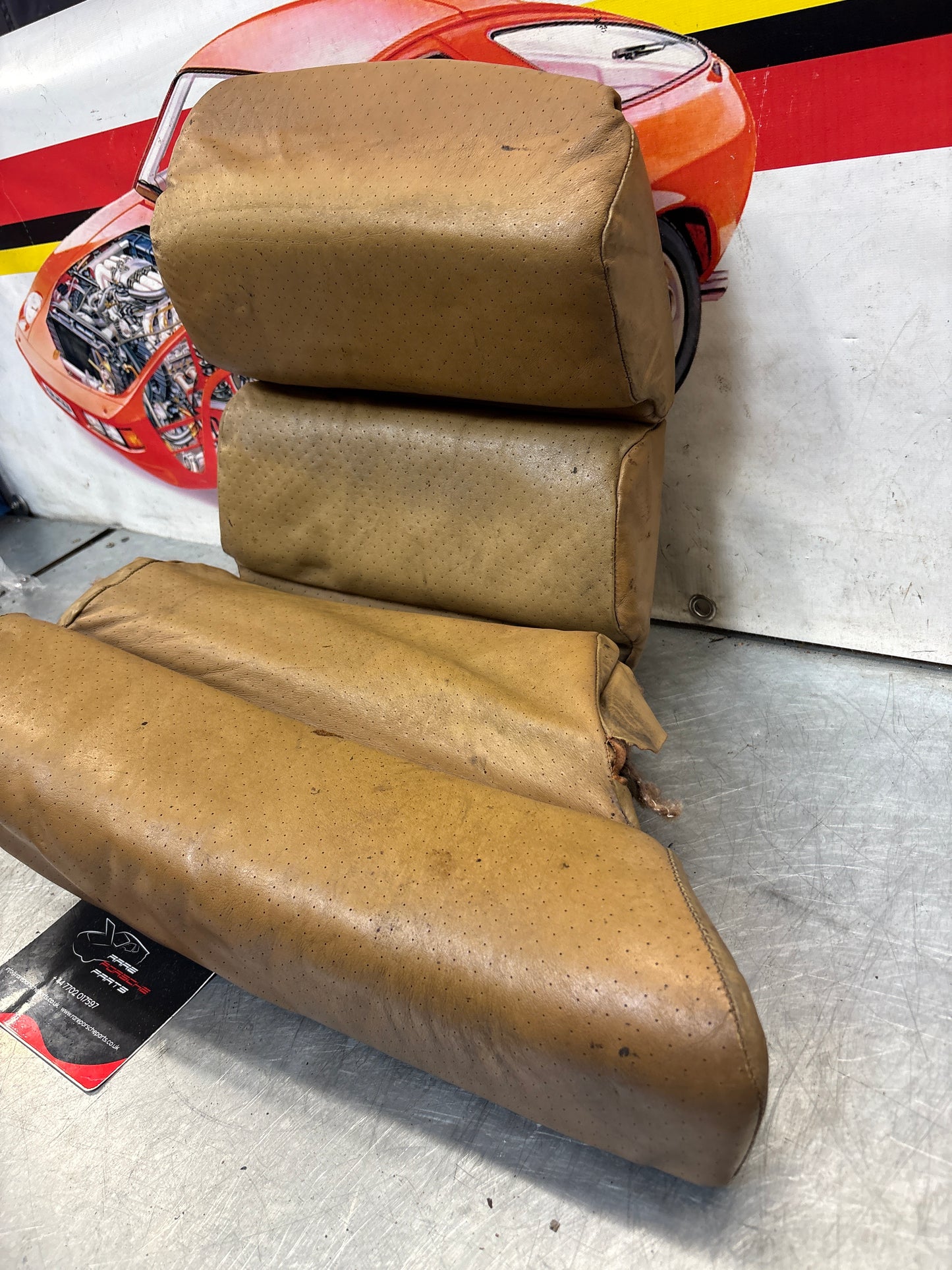 Porsche 928 rear left seat and center + upper cushion, used, beige leather 92852205951 / 92852208751 / 92852204550