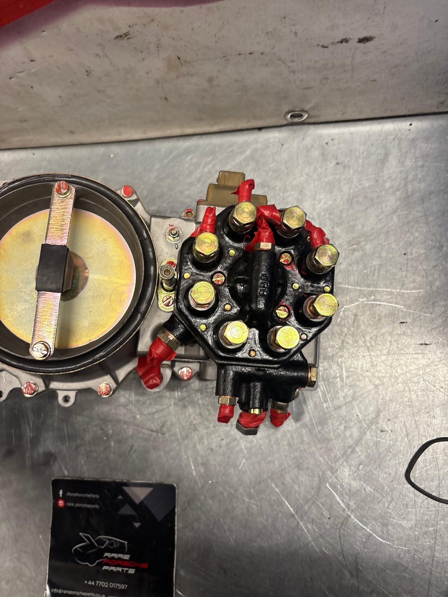 Porsche 928 throttle body, refurbished 9281101935R / 0438120142 / 0438100027