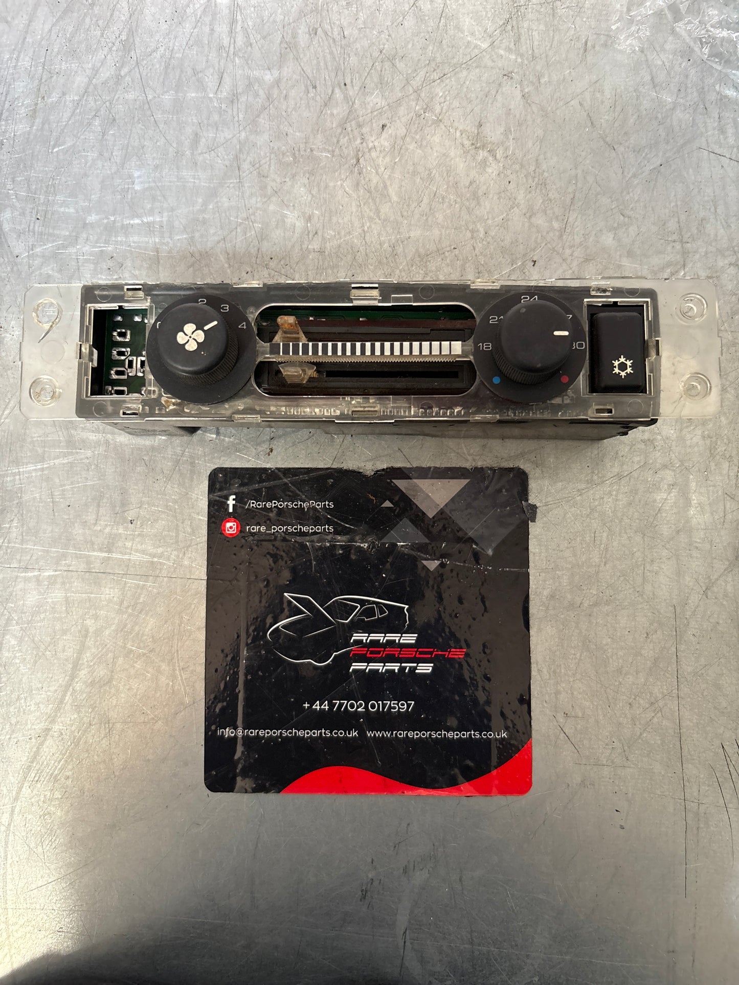 Porsche 944 climate heater control switch unit with air con 86-92 years. 94465302104 used