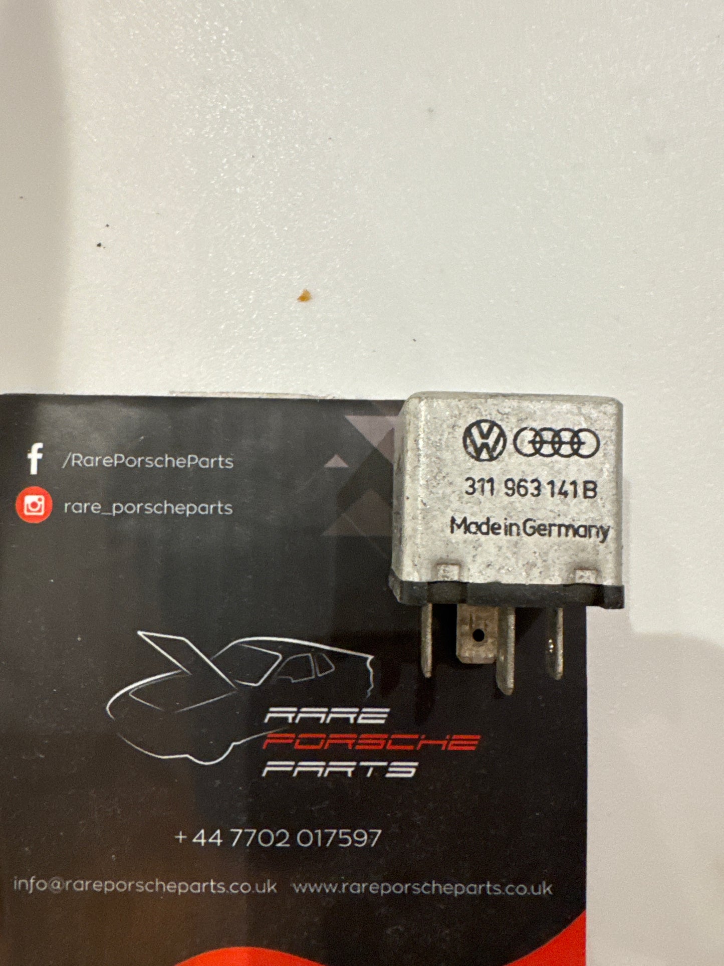 Porsche multifunctional relay 311963141B used