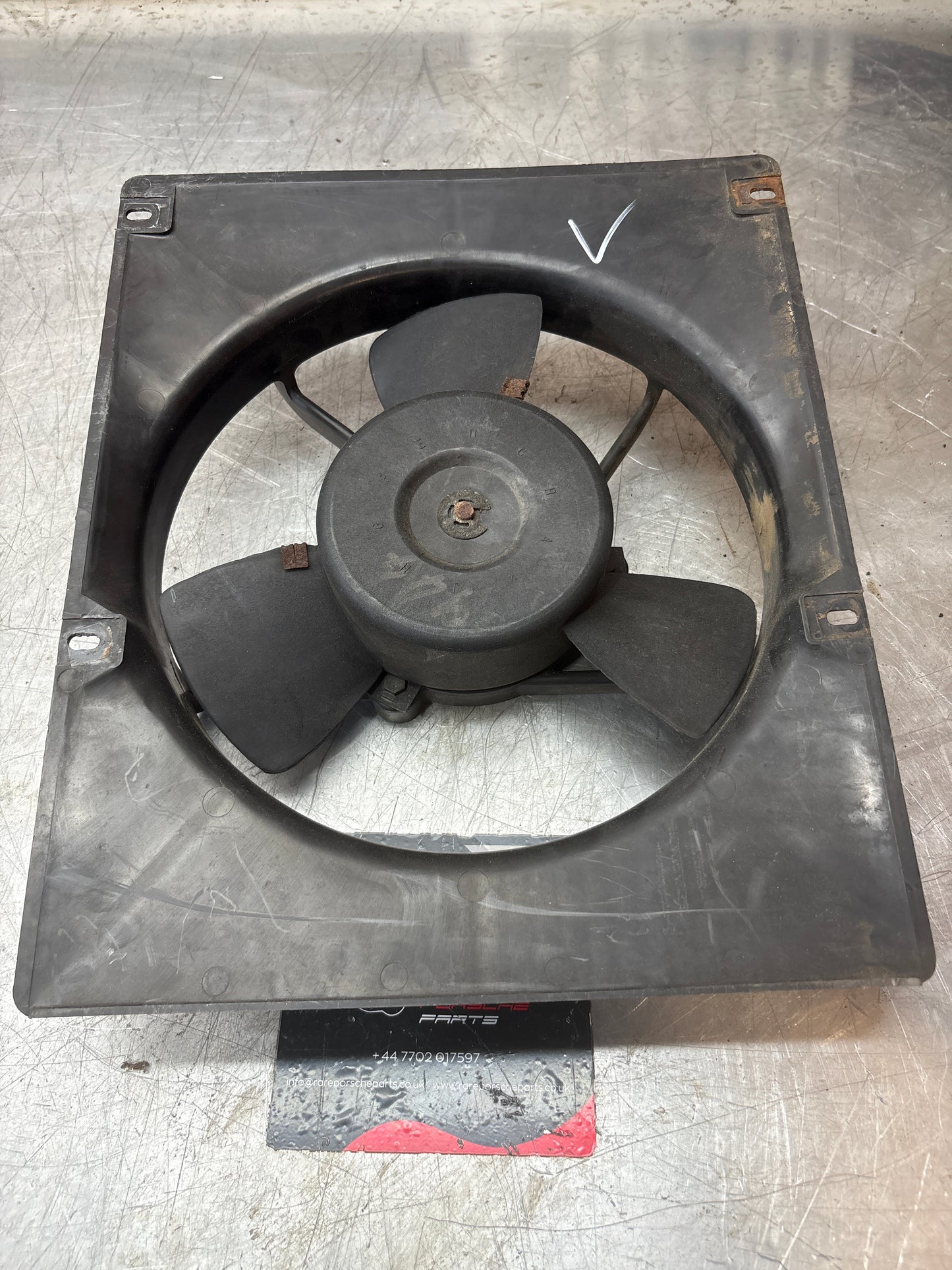 Porsche early 944 / 924 radiator fan, used 94410614102 / 94462402101