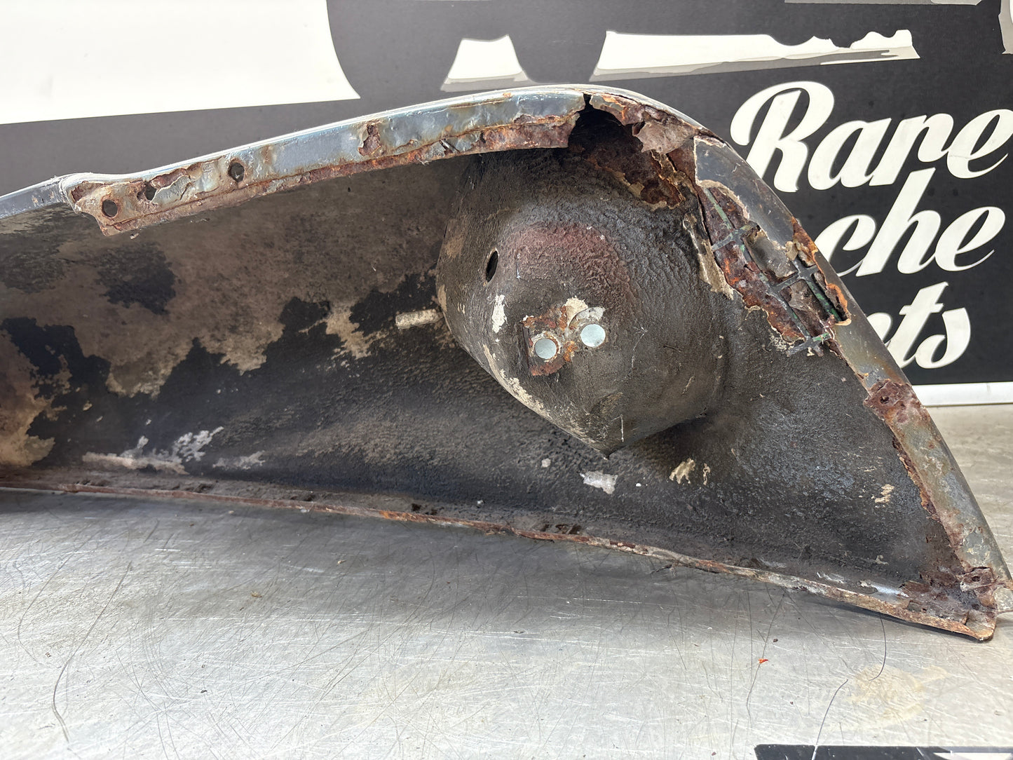 Porsche 911 964 front right wing, used