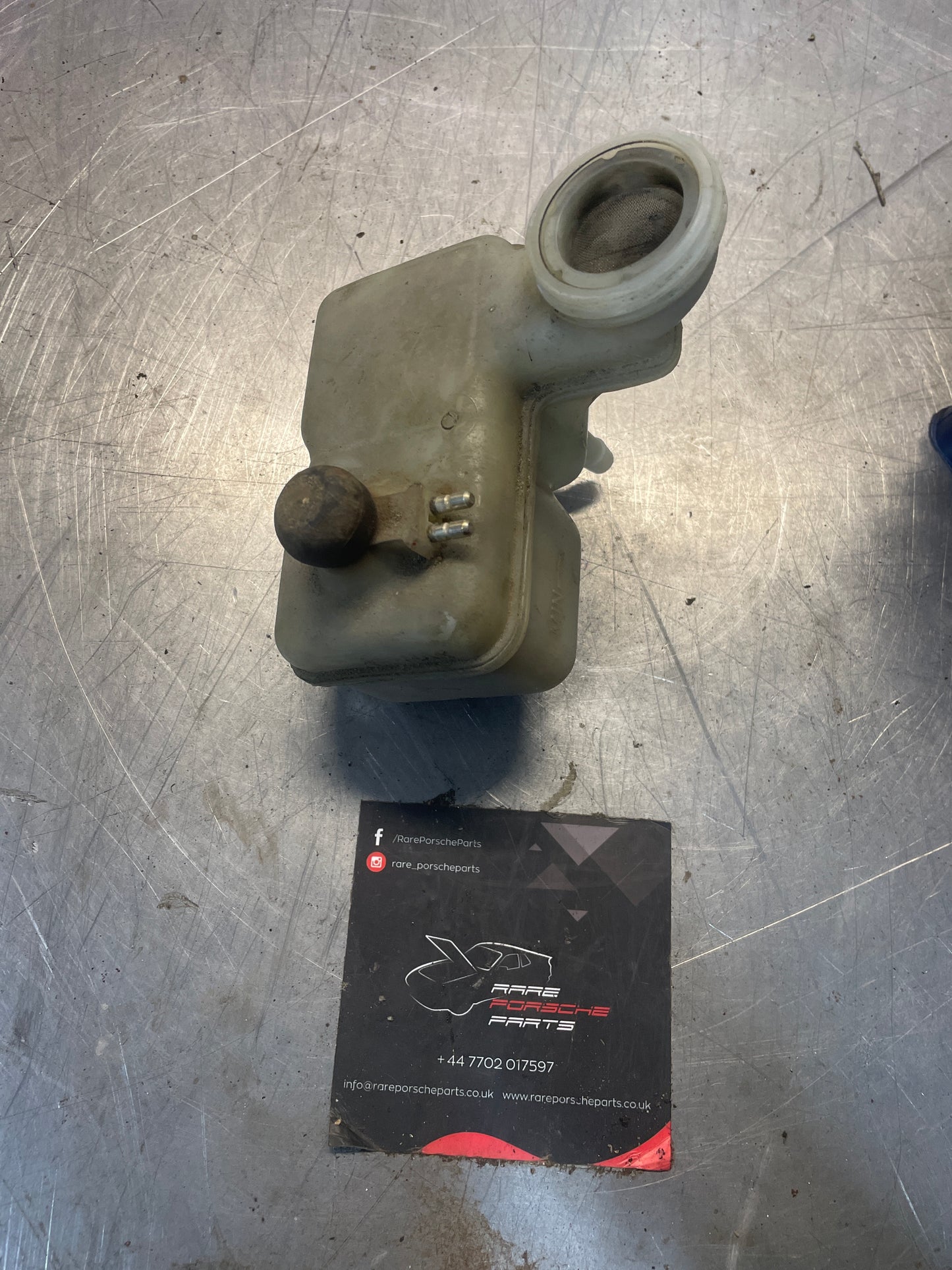 Porsche 928 Brake Fluid Reservoir, used 92835565003