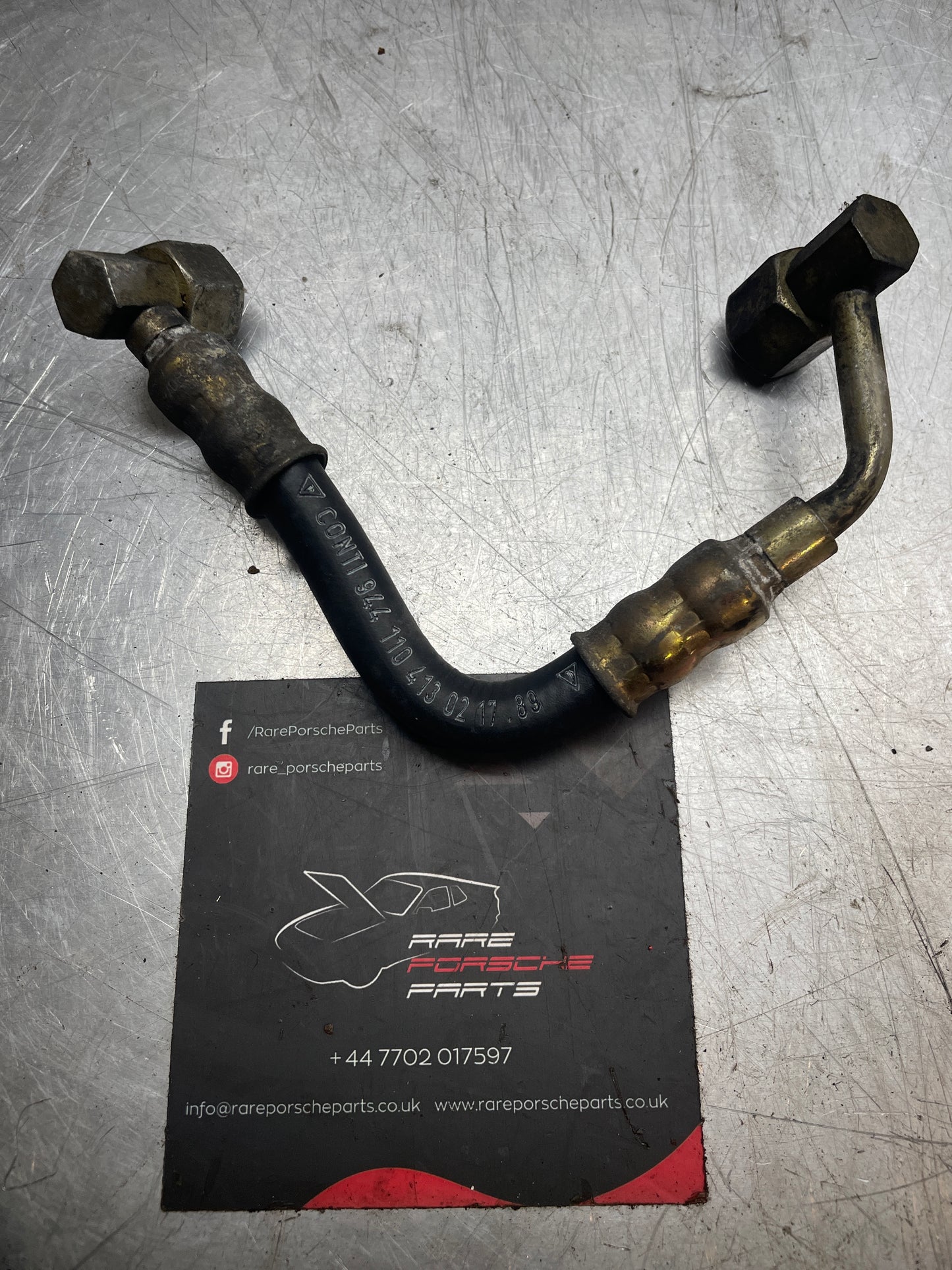 Porsche 944/S2/Turbo Da binario carburante a tubo/tubo a membrana 94411041302. 944 110 413 02.