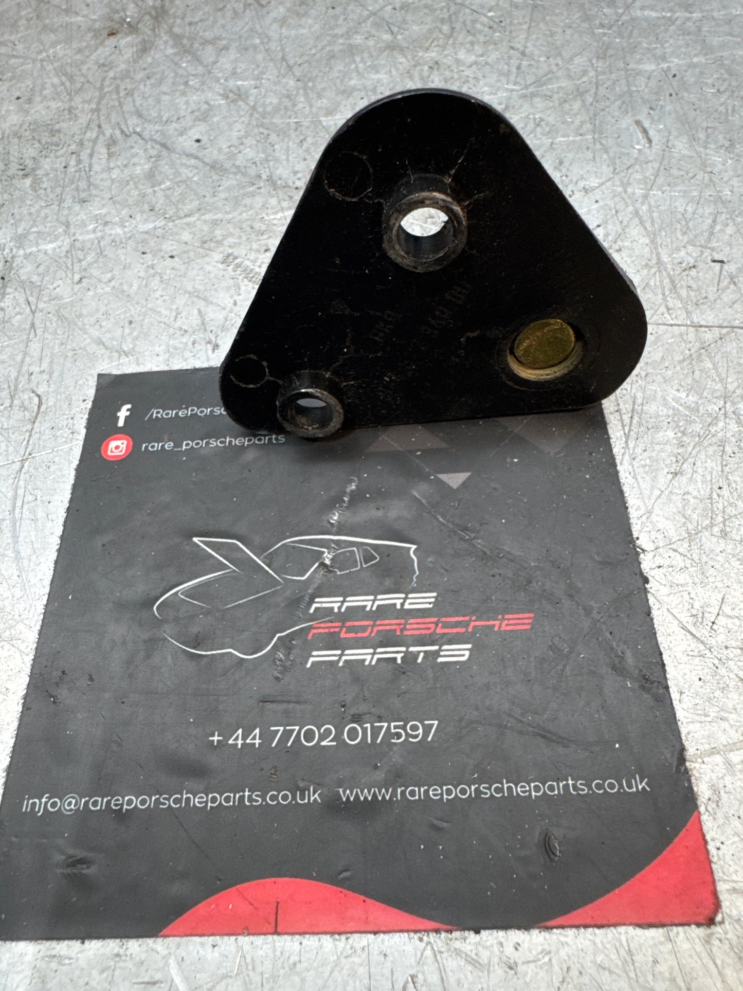 Porsche 944 locking lug 94452234000 used right