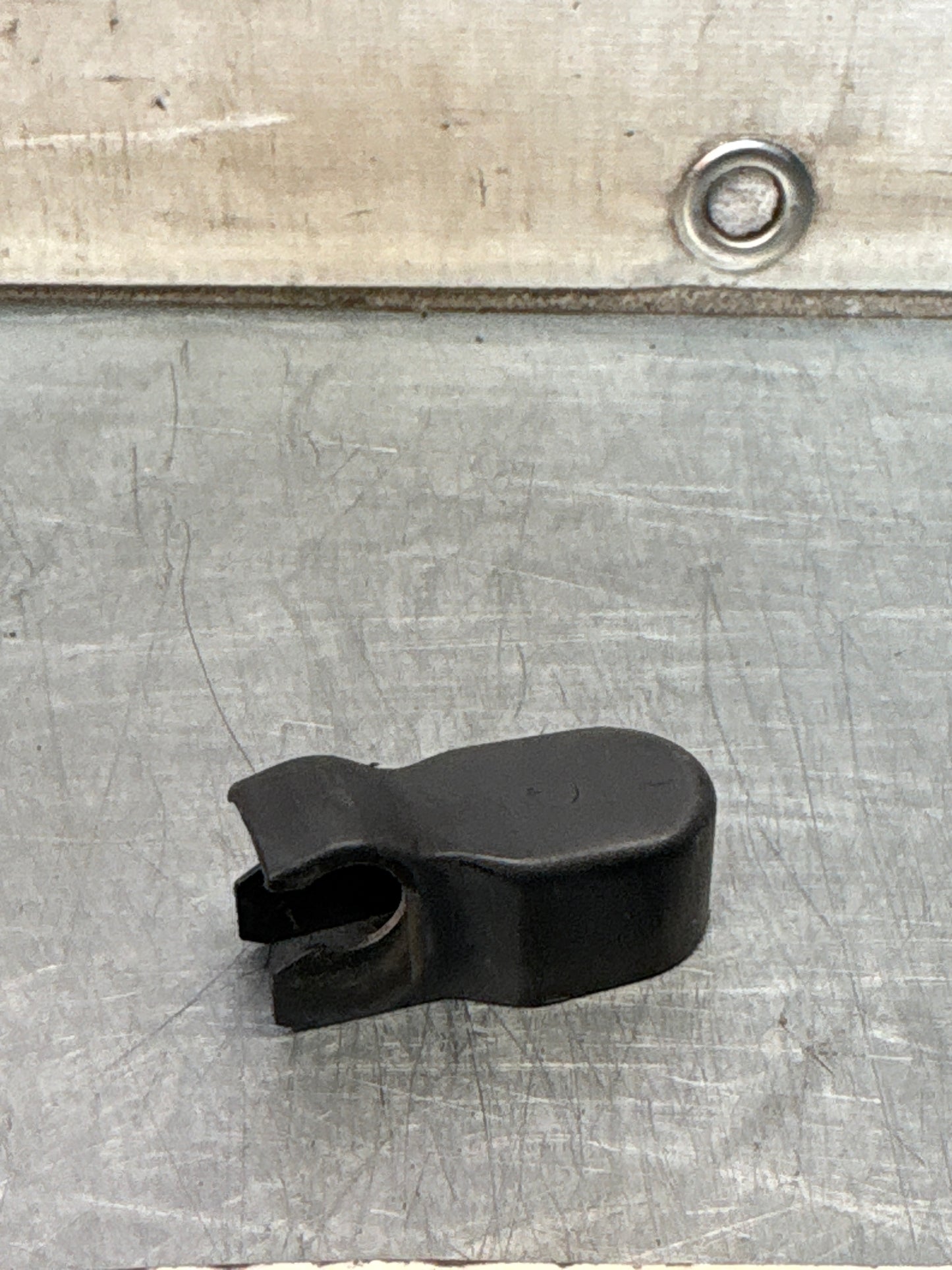 Porsche 911G / 928 wiper arm cover cap  92862862300