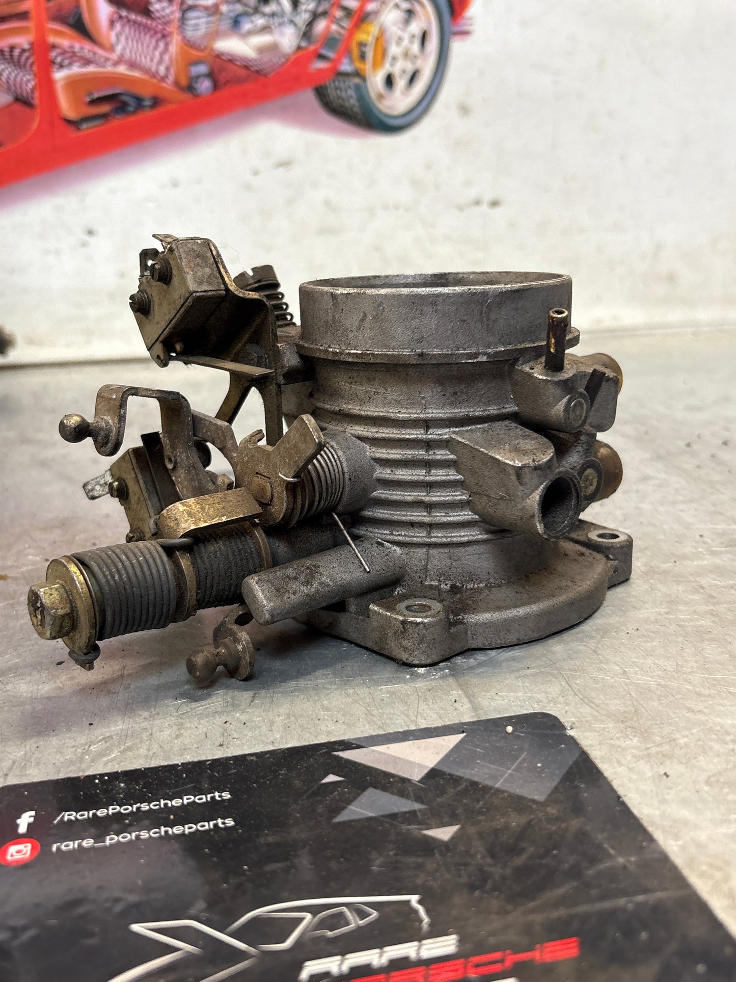 Porsche 928 4.7 Throttle Body Butterfly Valve, 9281105301R used