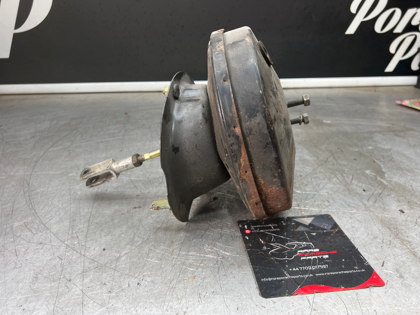 Porsche 944 brake booster, used 95135502703