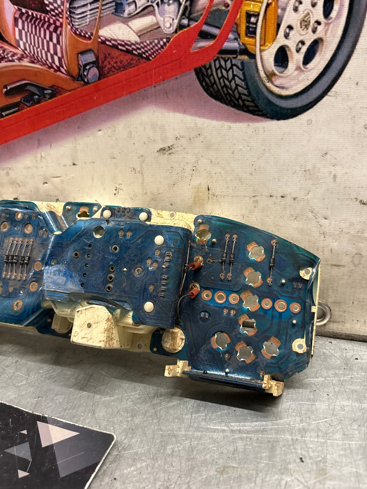 Porsche 928 instrument cluster circiut board, used VDO number: X16-1208412 / 88 481 549