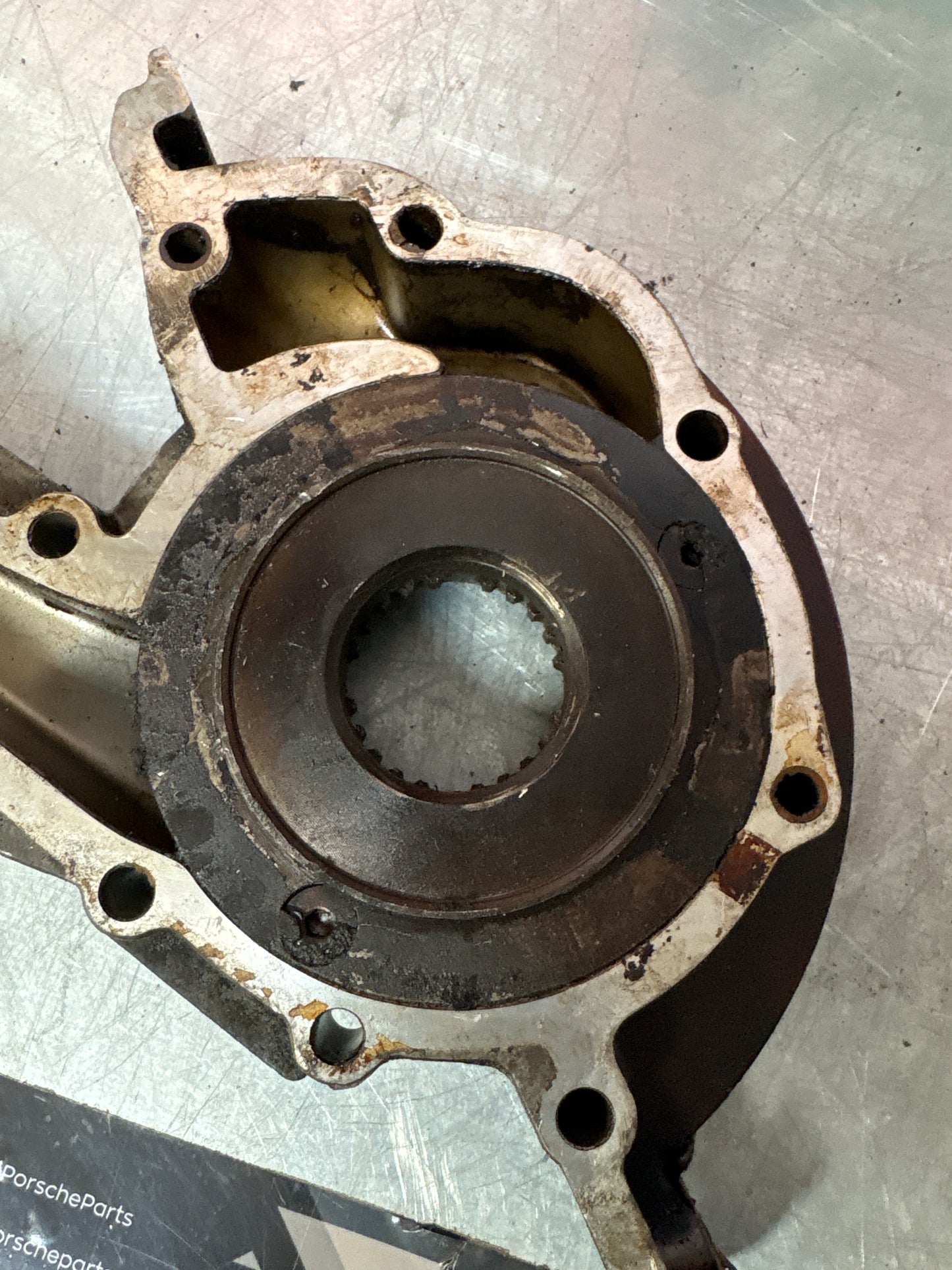 Porsche 944 Turbo / S2 Oil pump, used 9441071049R