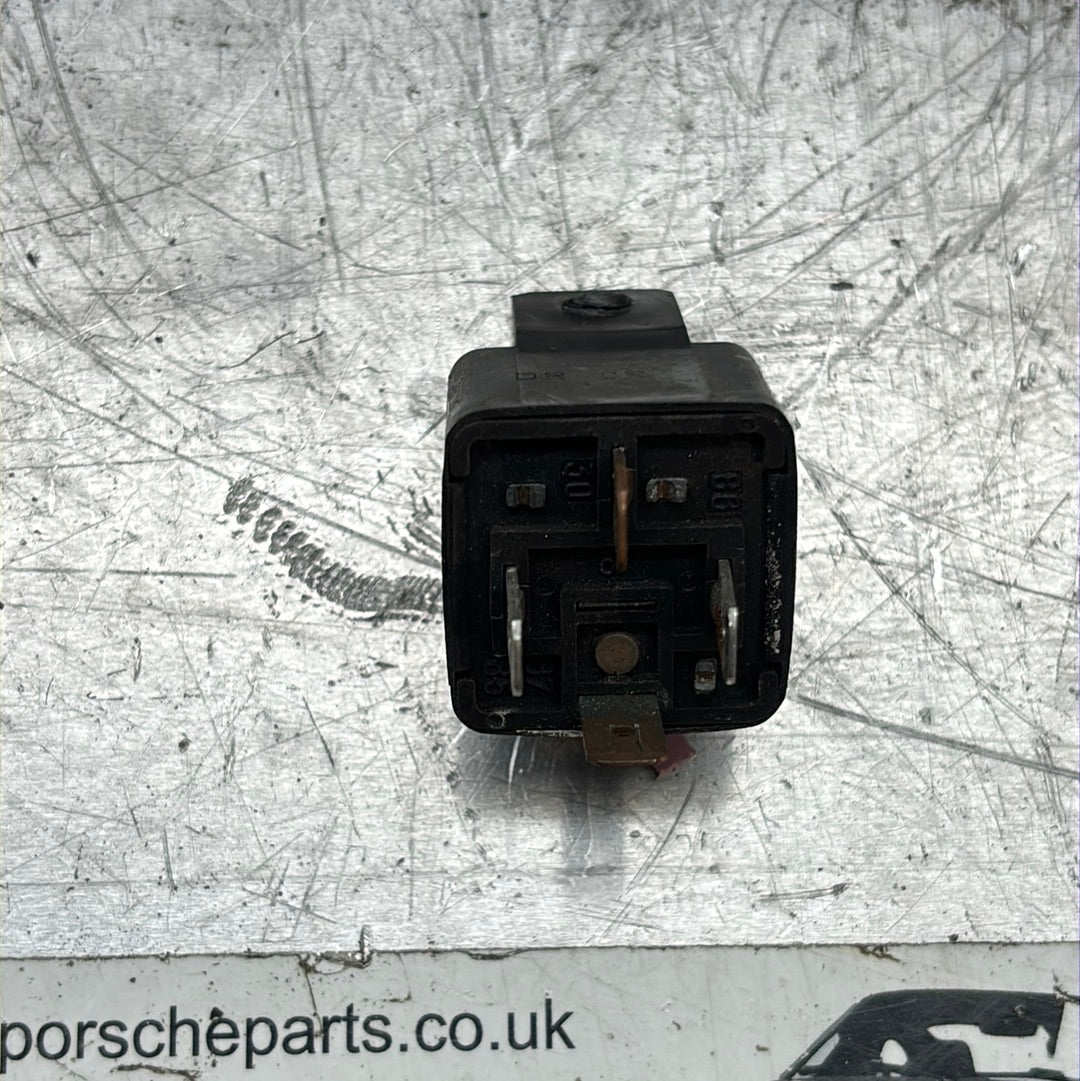 Porsche 944 used Fog lamp relay (81 - 91) 94461523100 used