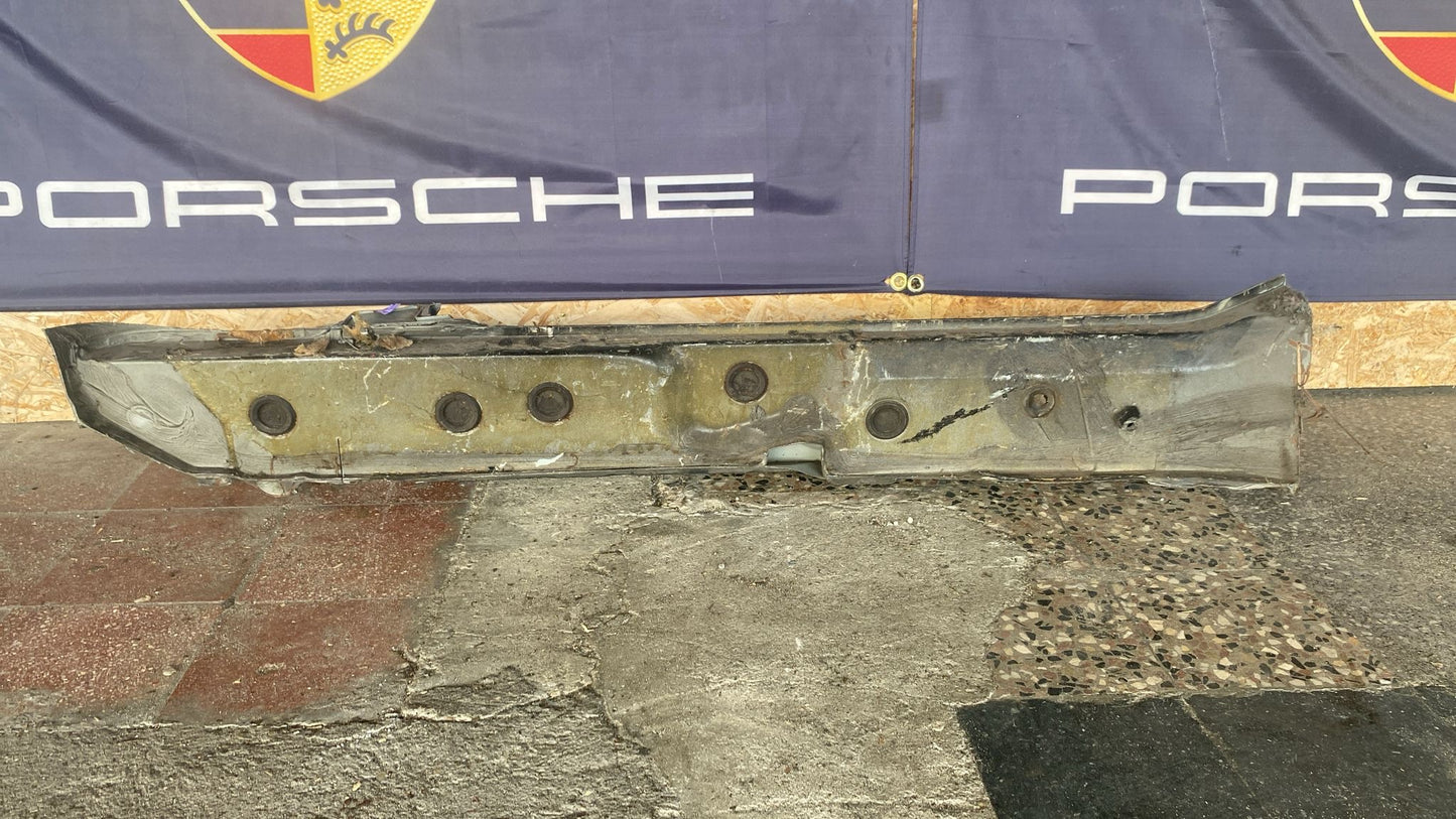 Porsche 944 right sill section with 94450361200