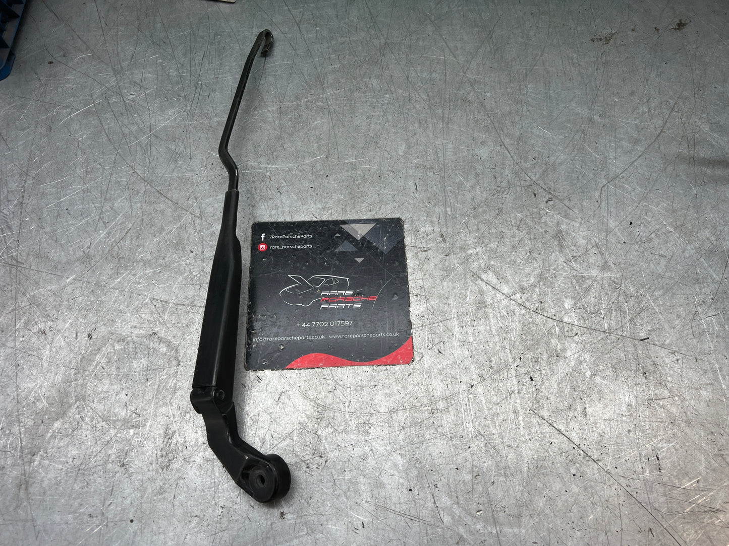 Porsche 944 S2 front wiper arm 94562802802 used