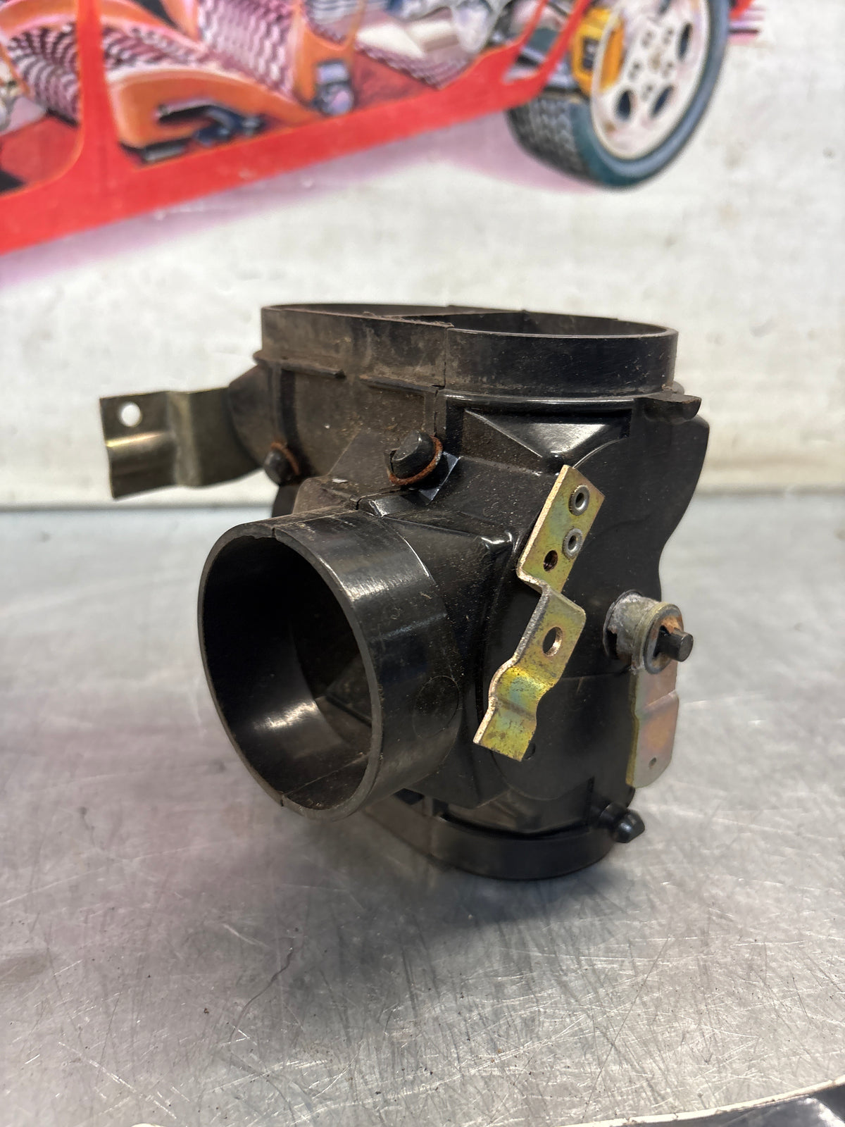 Porsche 914 front right air control box, 91457115010 Used